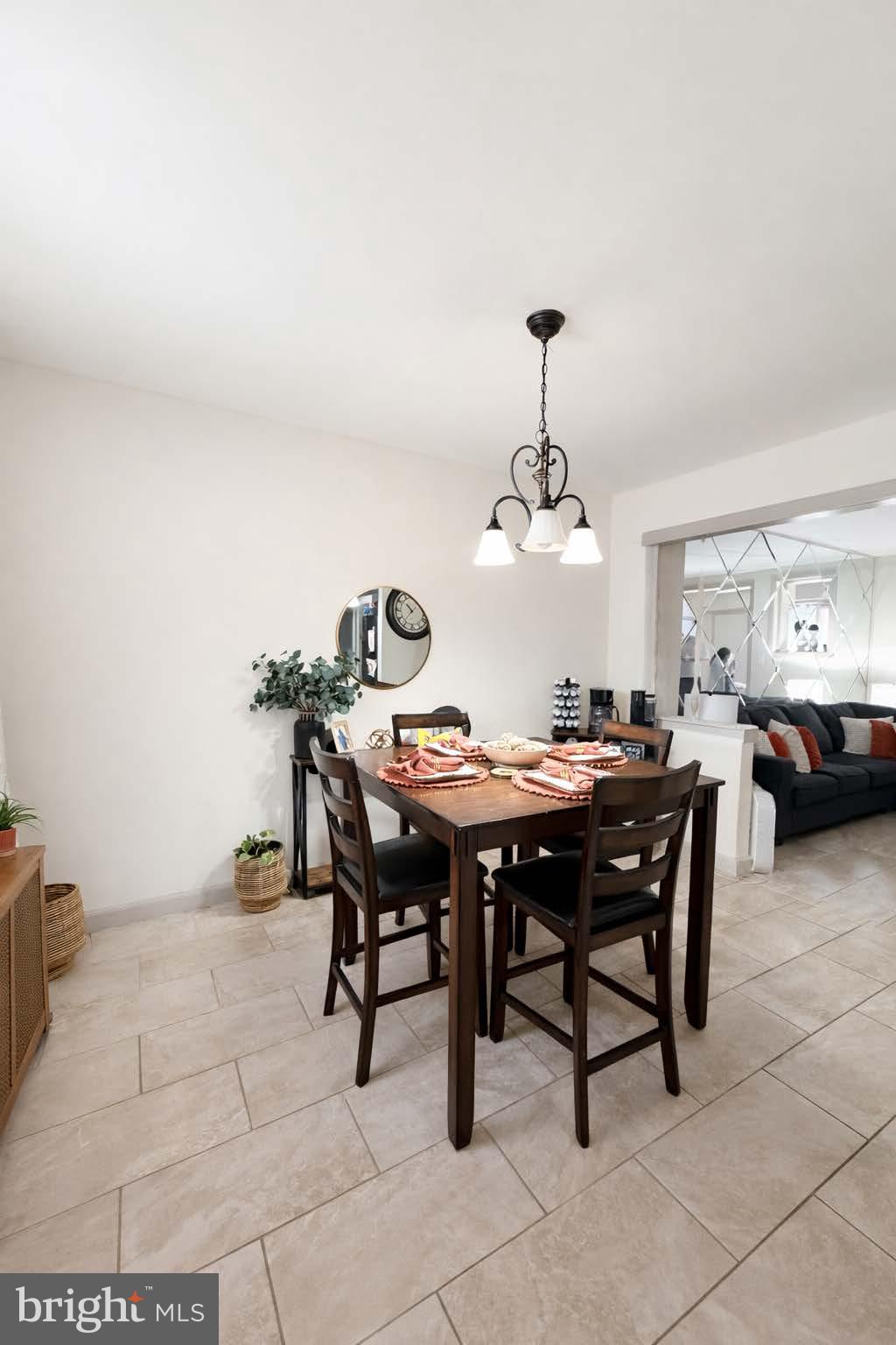 3109 N PALETHORP STREET