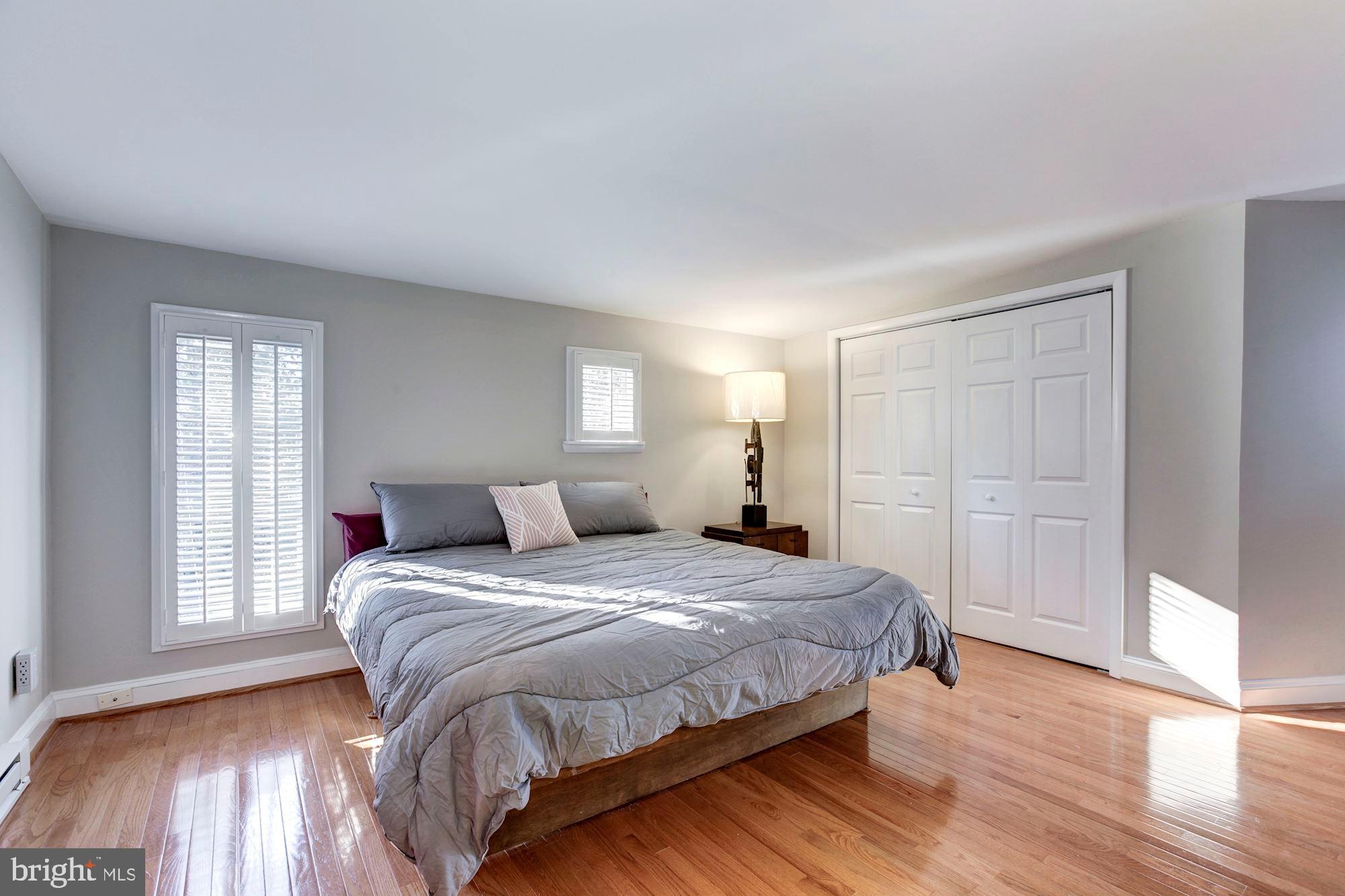 SEVEN OAKS - Residential