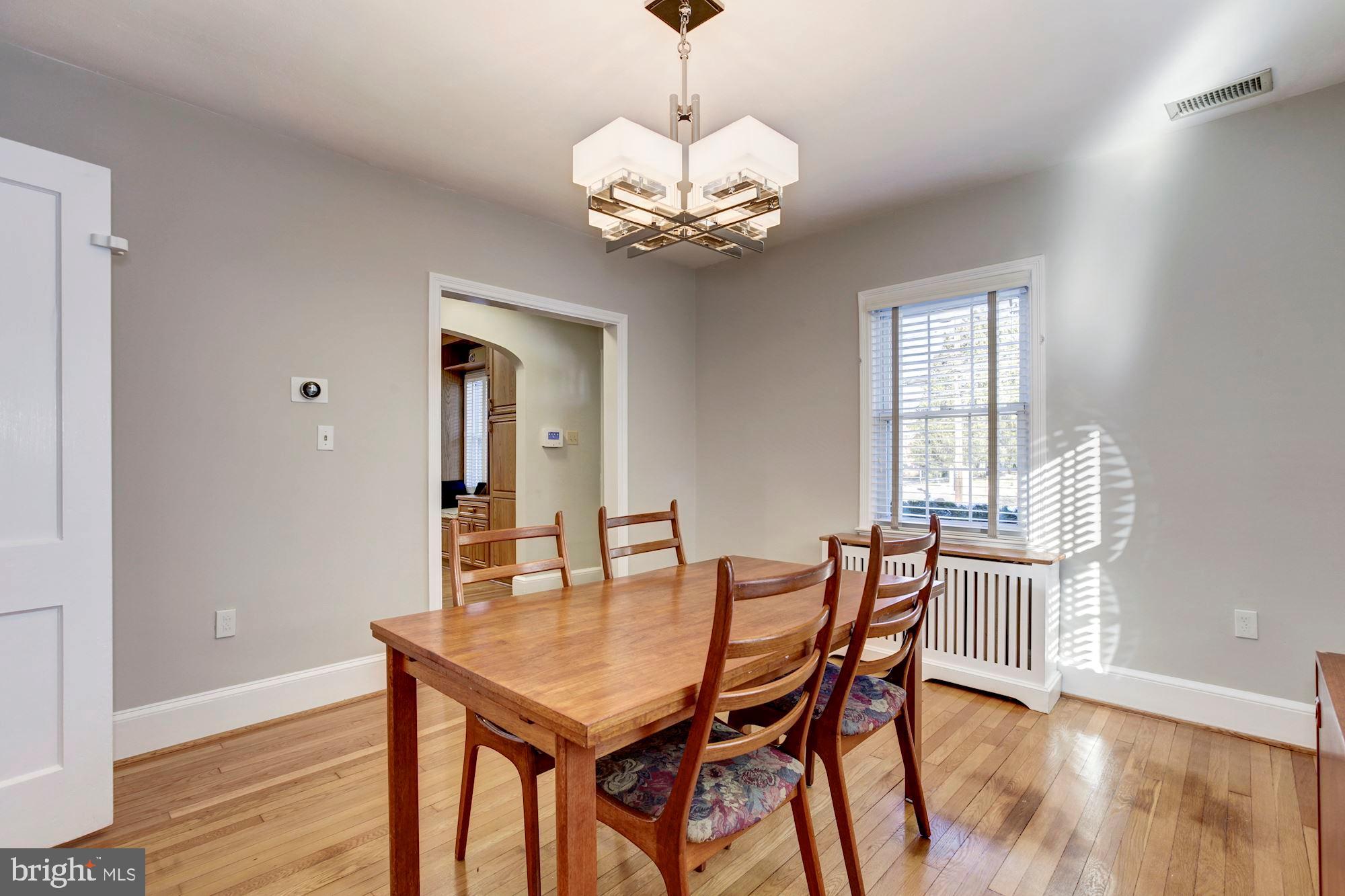 SEVEN OAKS - Residential