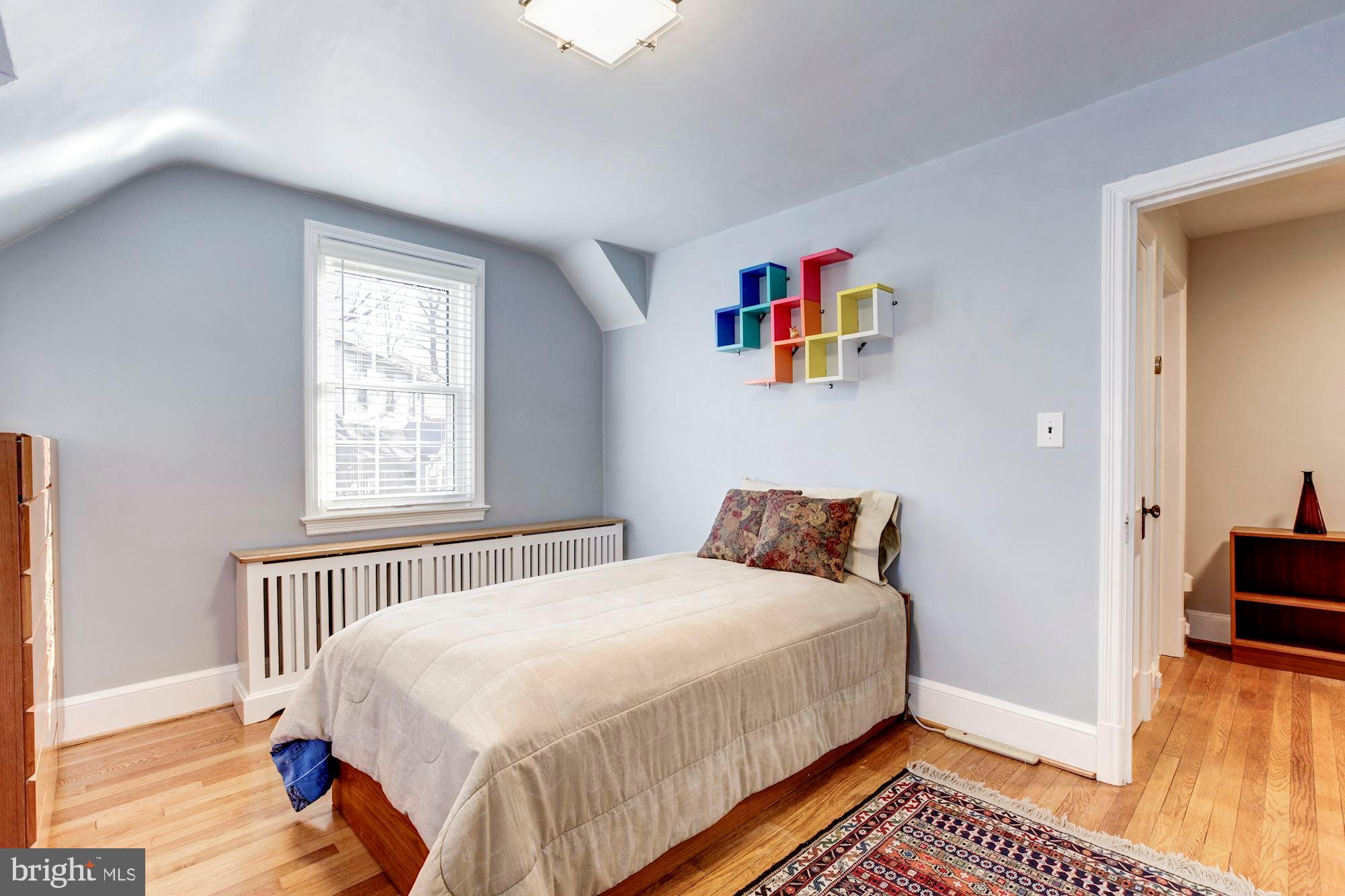 SEVEN OAKS - Residential