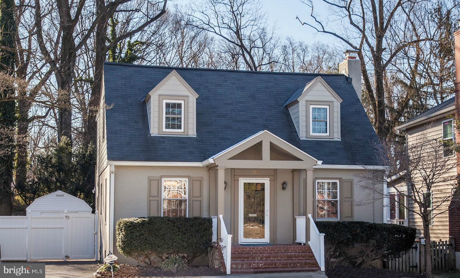 SEVEN OAKS - Residential