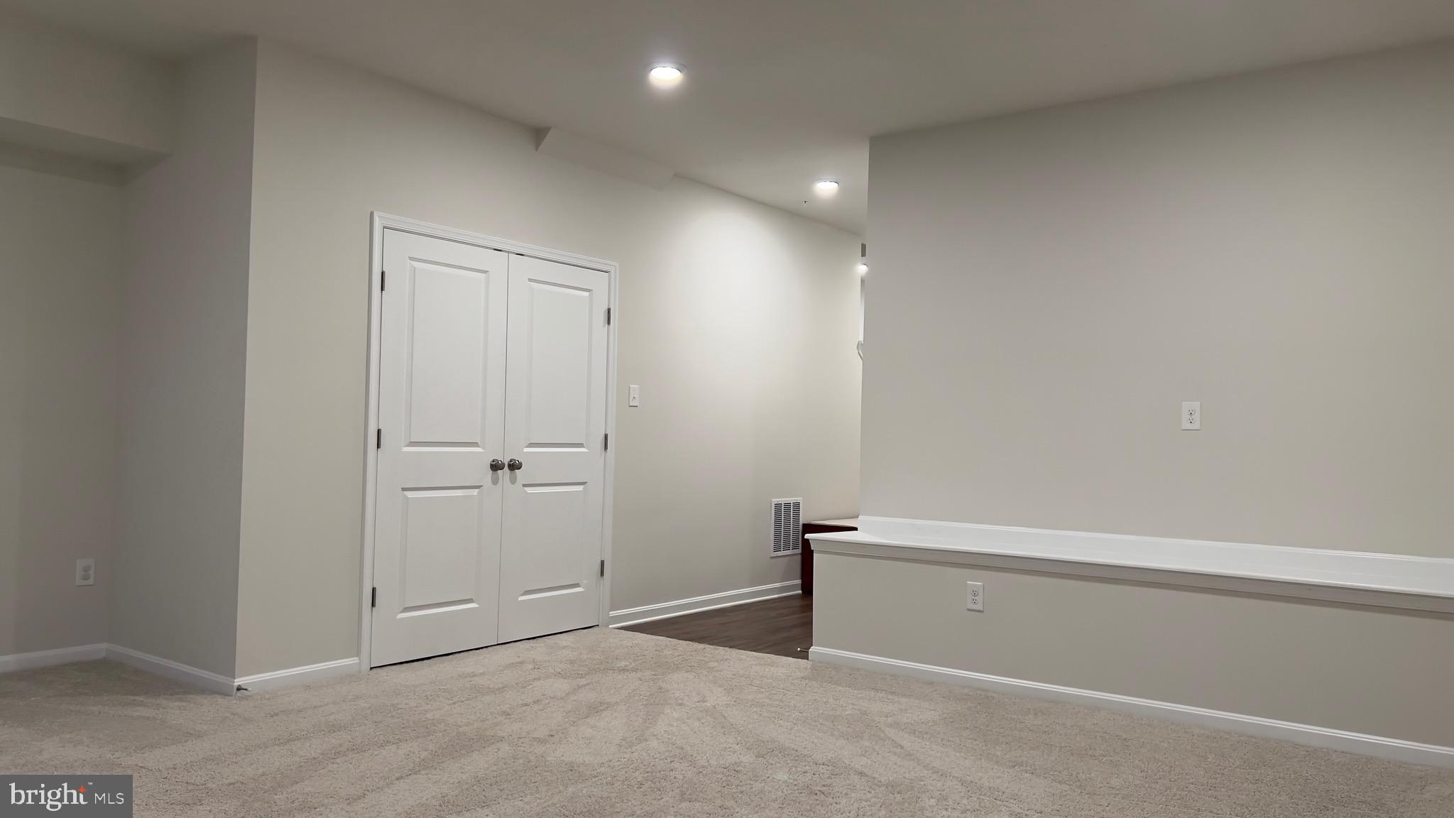 SEVERN MEADOWS - Residential