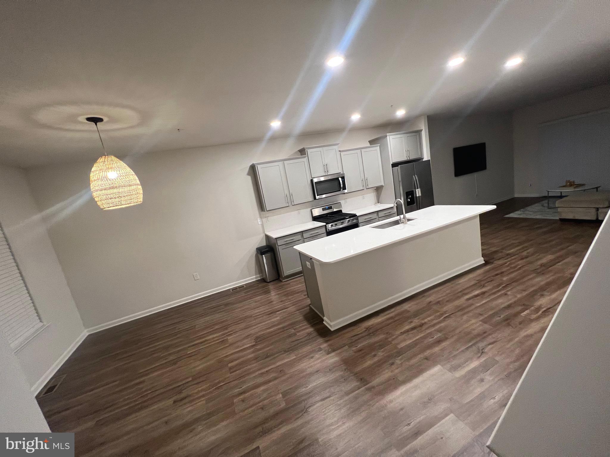 SEVERN MEADOWS - Residential