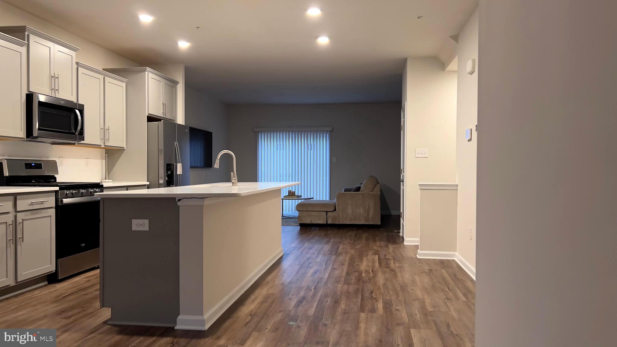 SEVERN MEADOWS - Residential