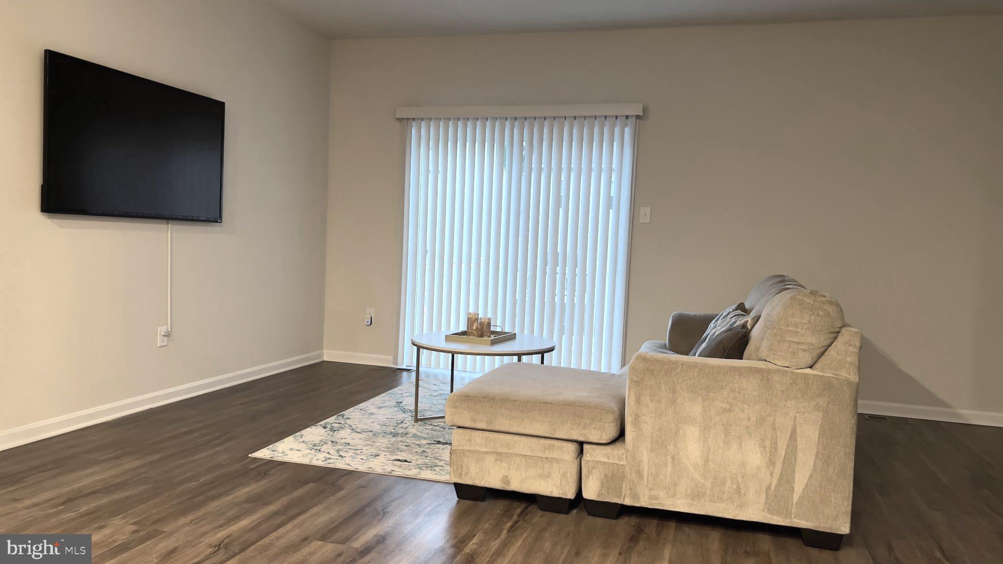 SEVERN MEADOWS - Residential