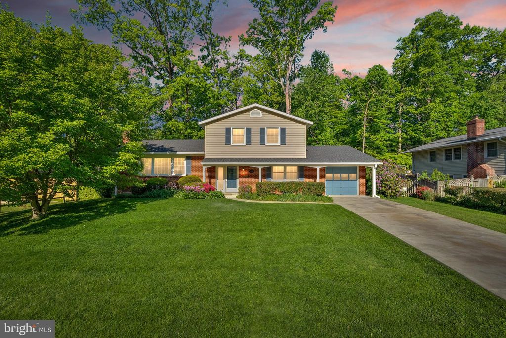 Photo of 4306 Argonne Drive, FAIRFAX, VA 22032 (MLS # VAFX2300106)