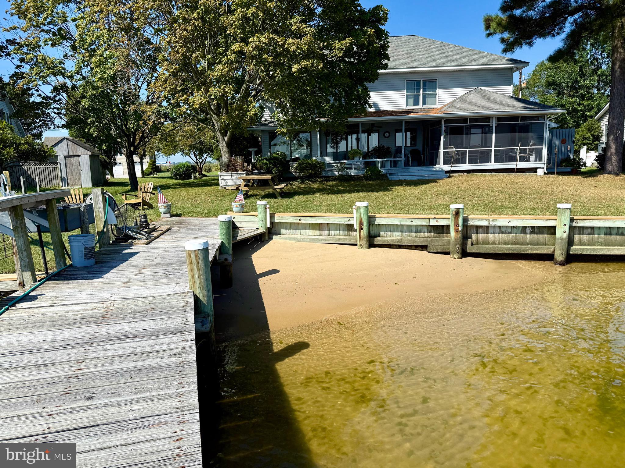 LONG POINT - Residential