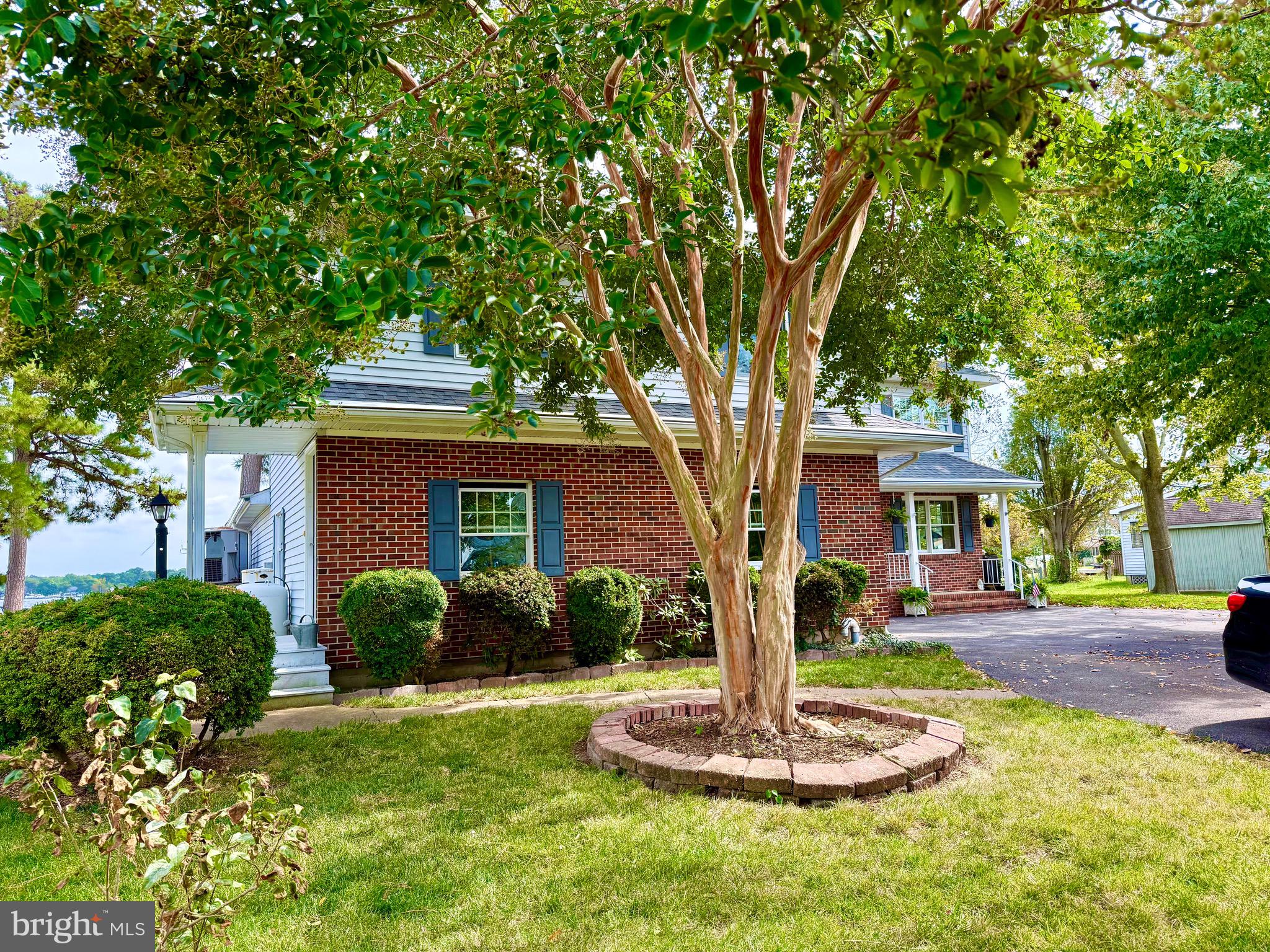 LONG POINT - Residential