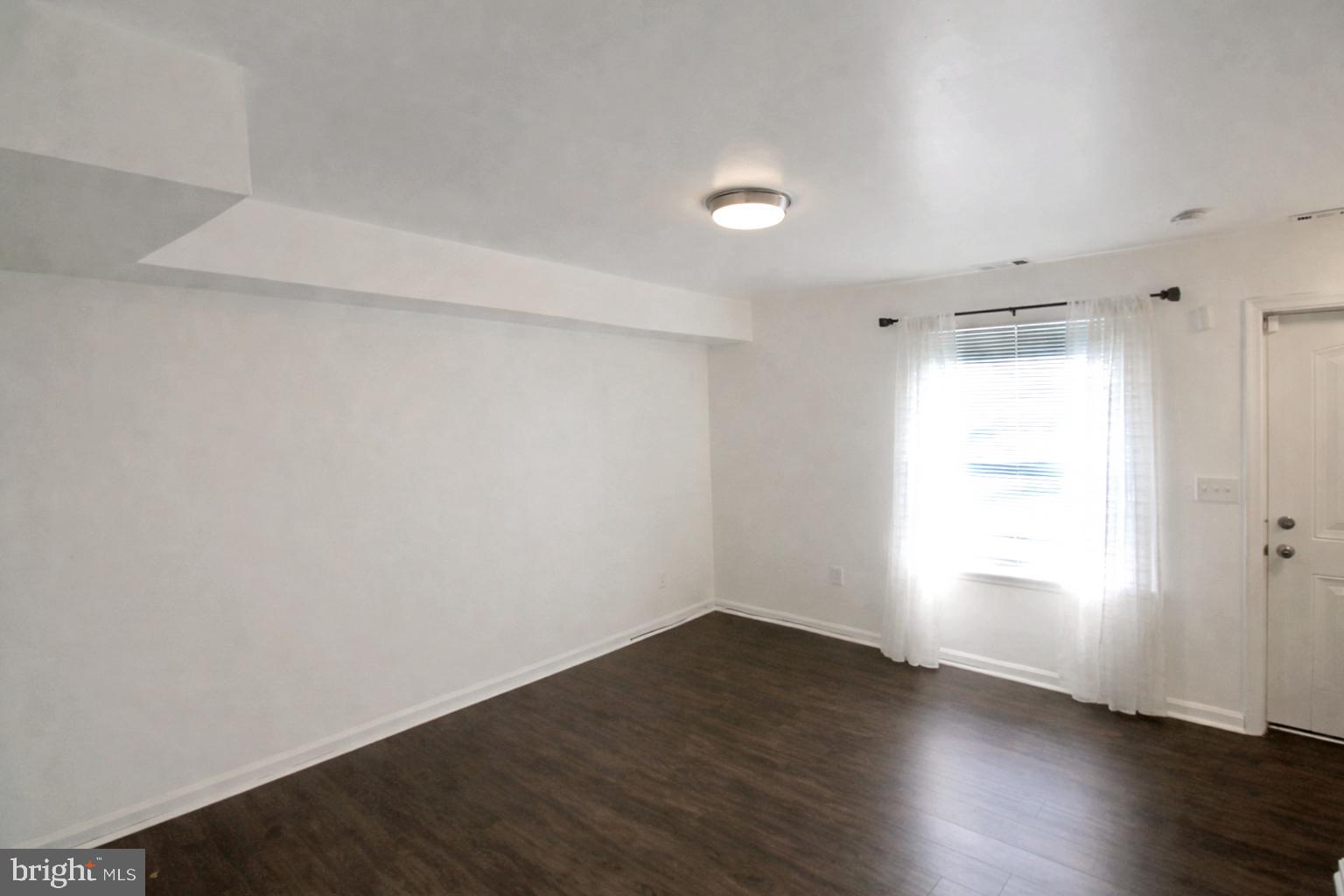 964 MOUNT OLIVET ROAD NE