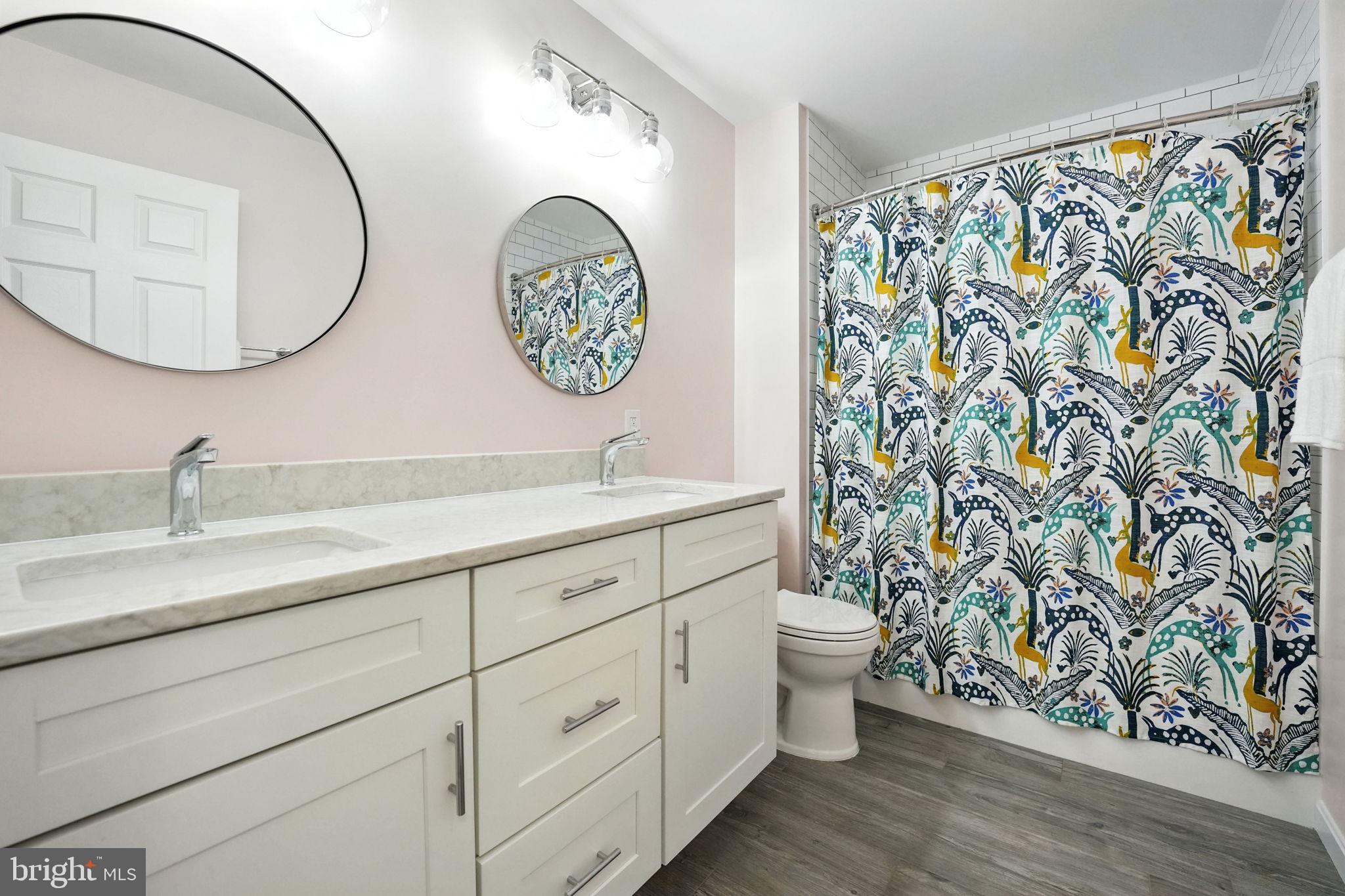 ASHBURN FARM - Residential