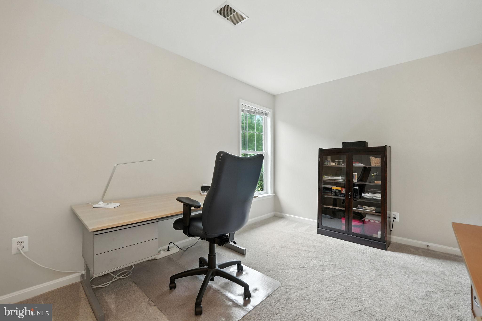 ASHBURN FARM - Residential