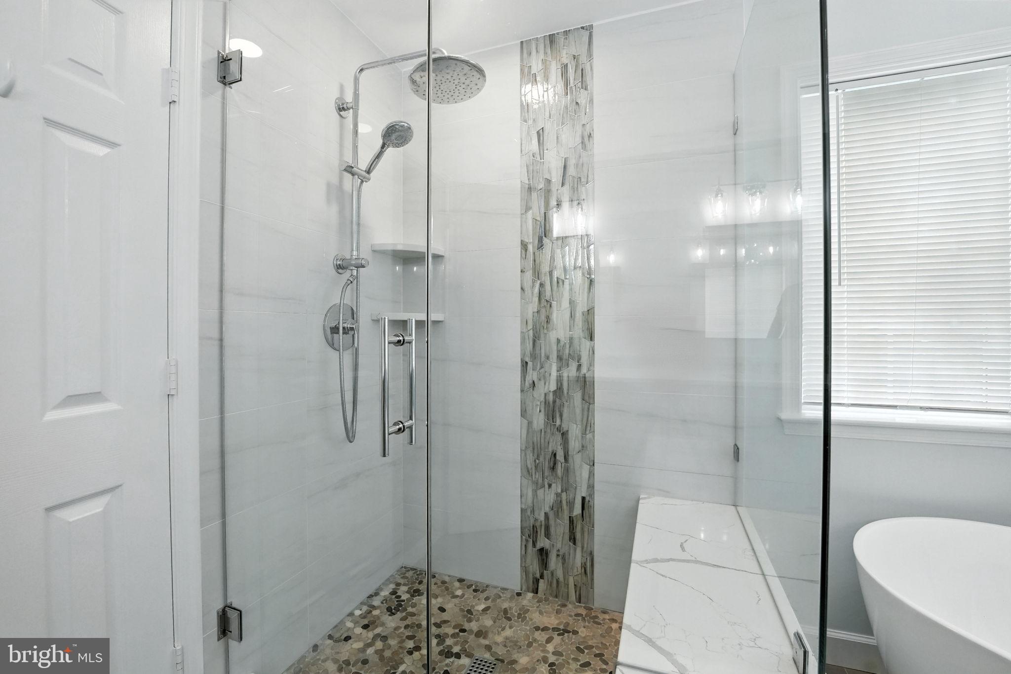 ASHBURN FARM - Residential