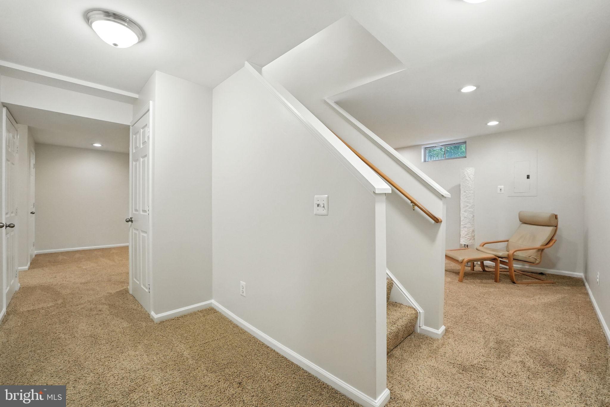 ASHBURN FARM - Residential