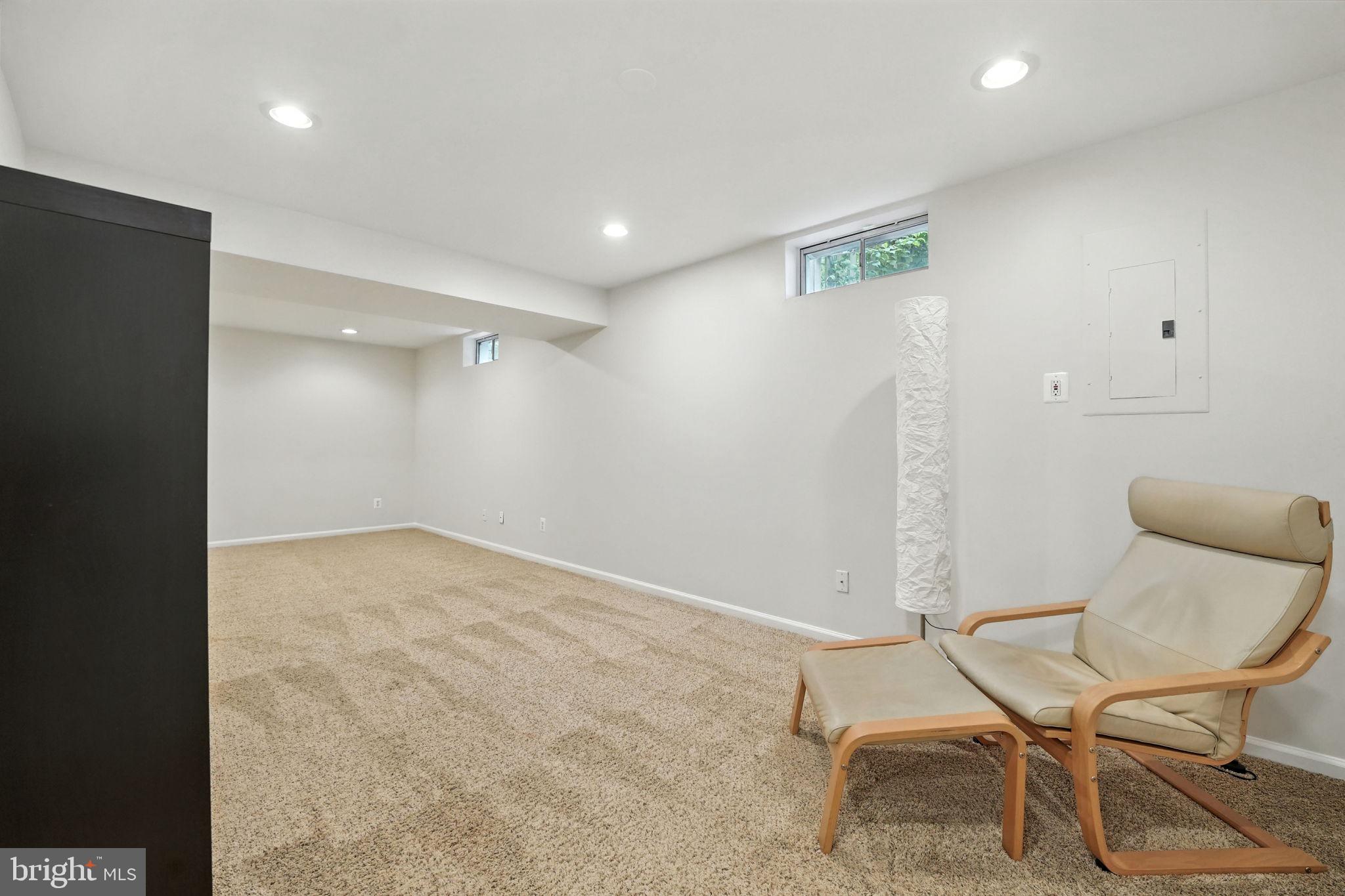 ASHBURN FARM - Residential