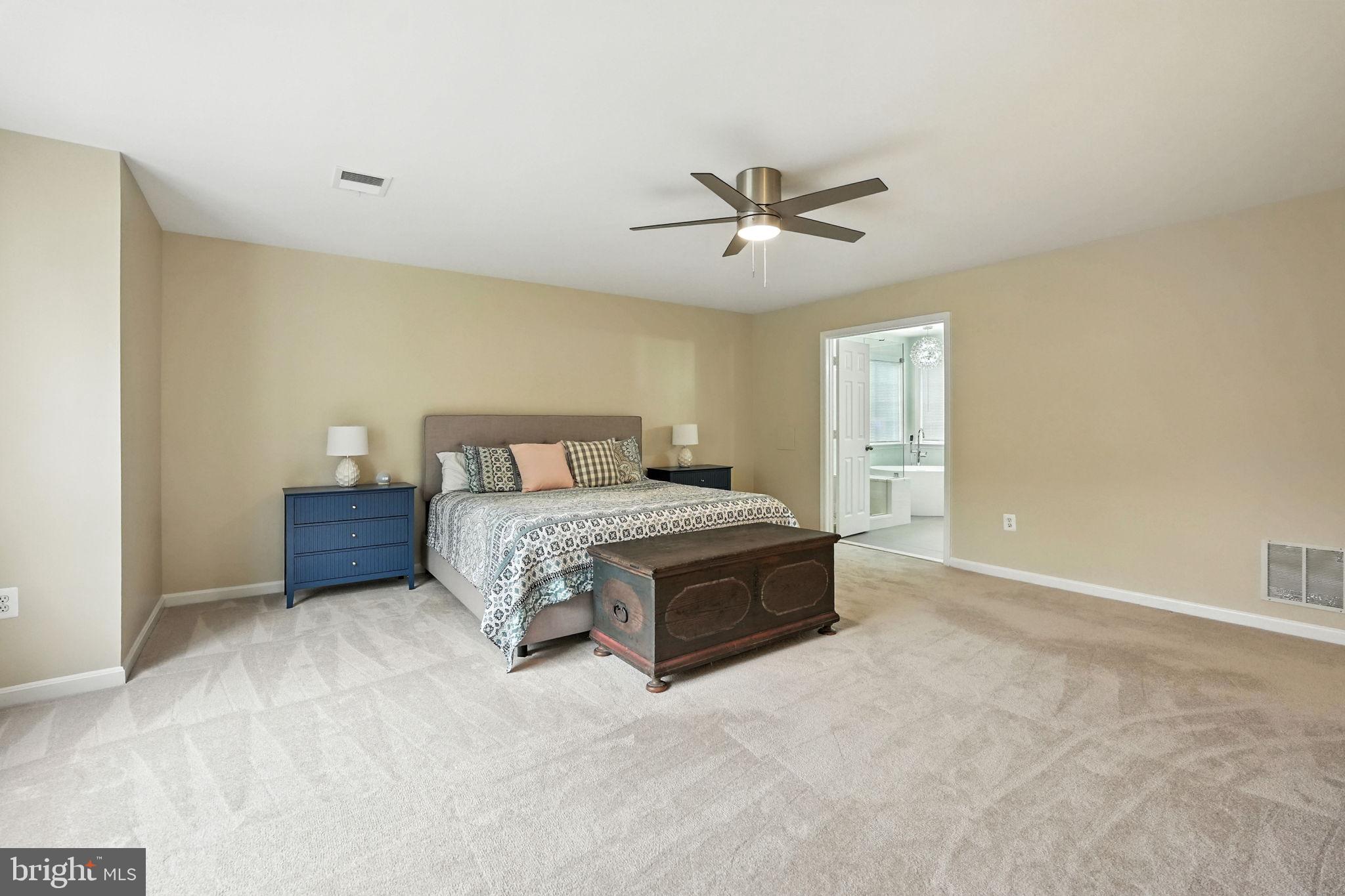 ASHBURN FARM - Residential