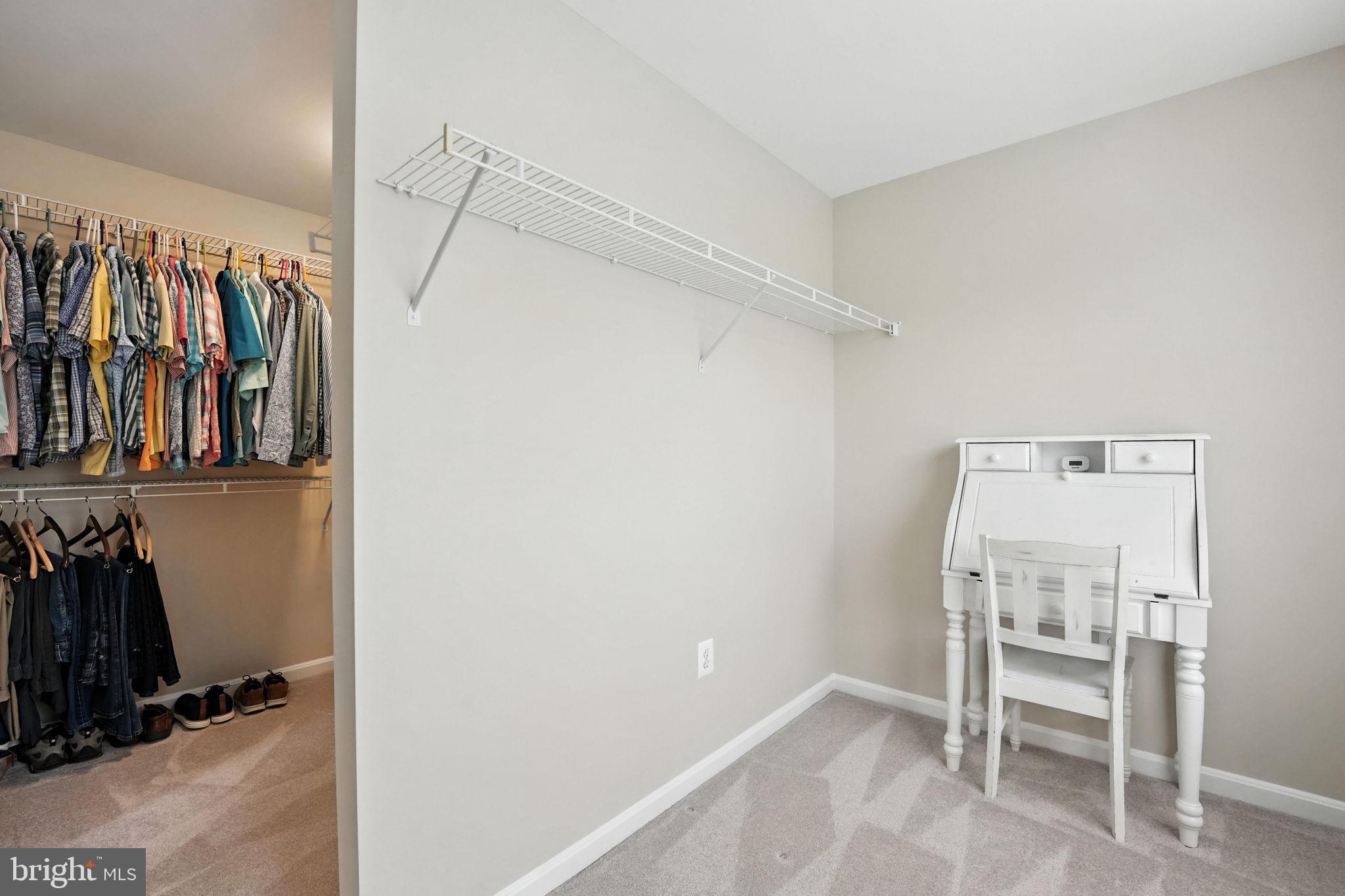 ASHBURN FARM - Residential