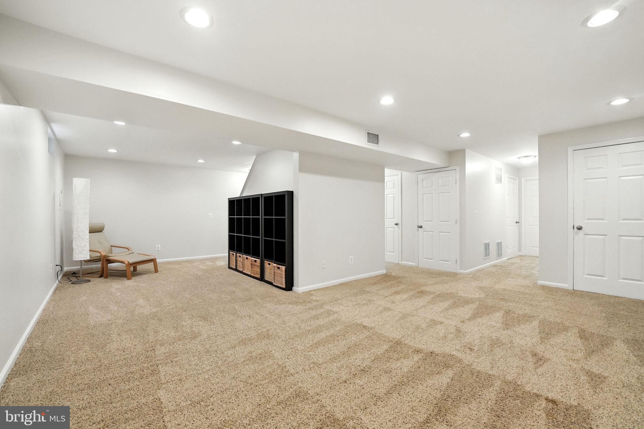 ASHBURN FARM - Residential