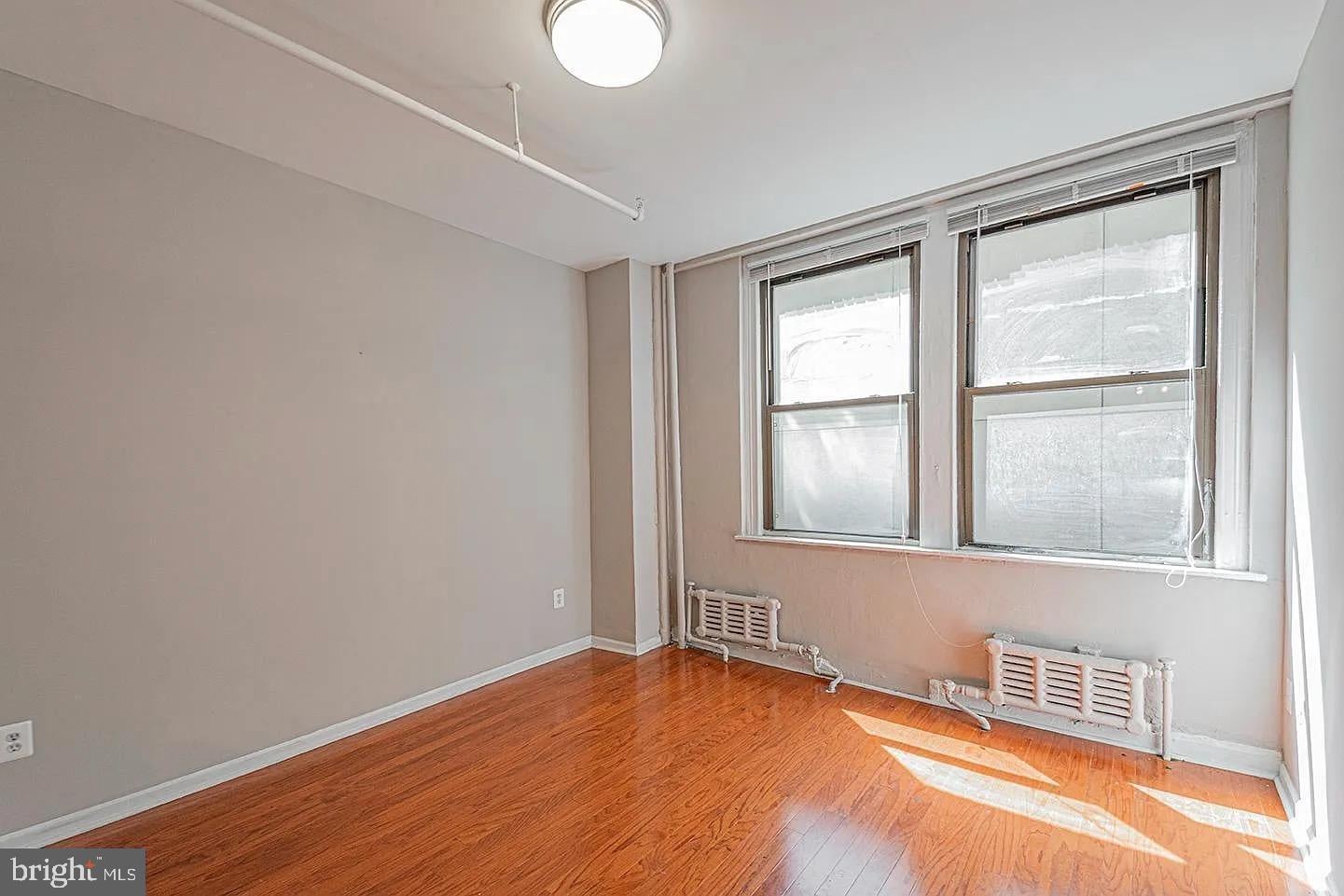 1324 LOCUST STREET 207