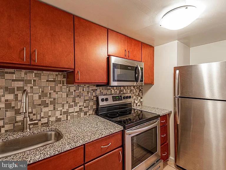 1324 LOCUST STREET 207