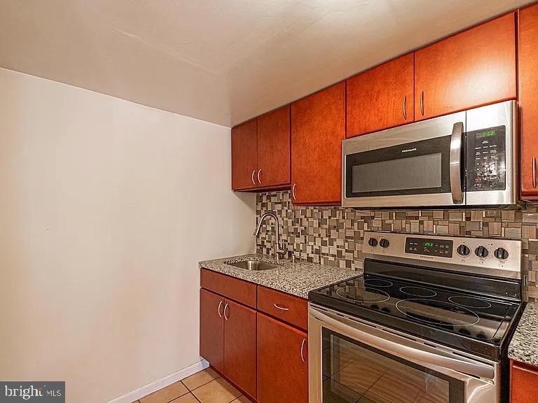 1324 LOCUST STREET 207