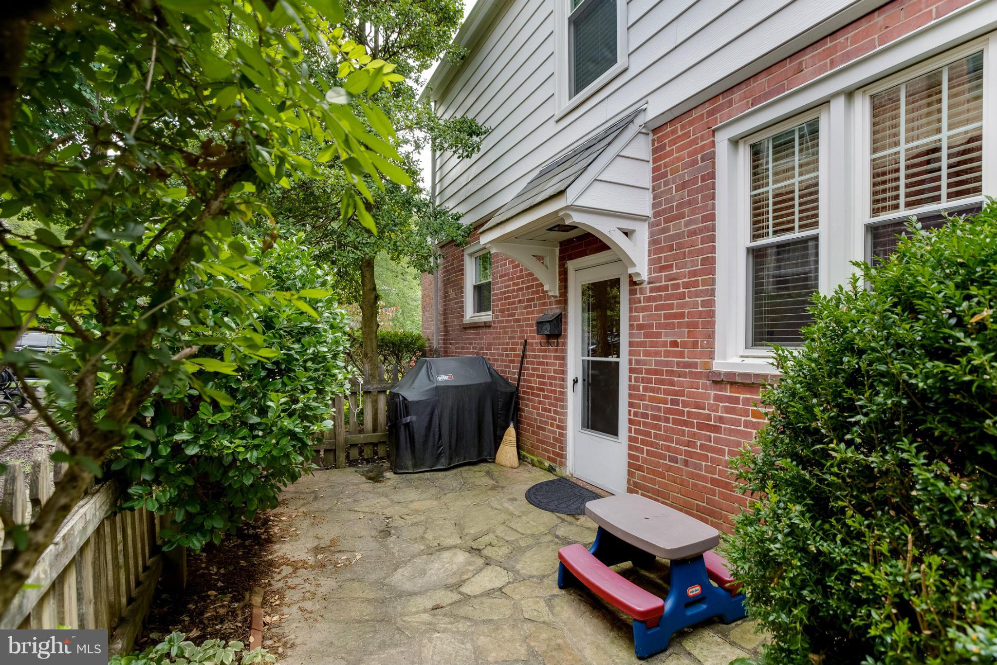 STONELEIGH - Residential