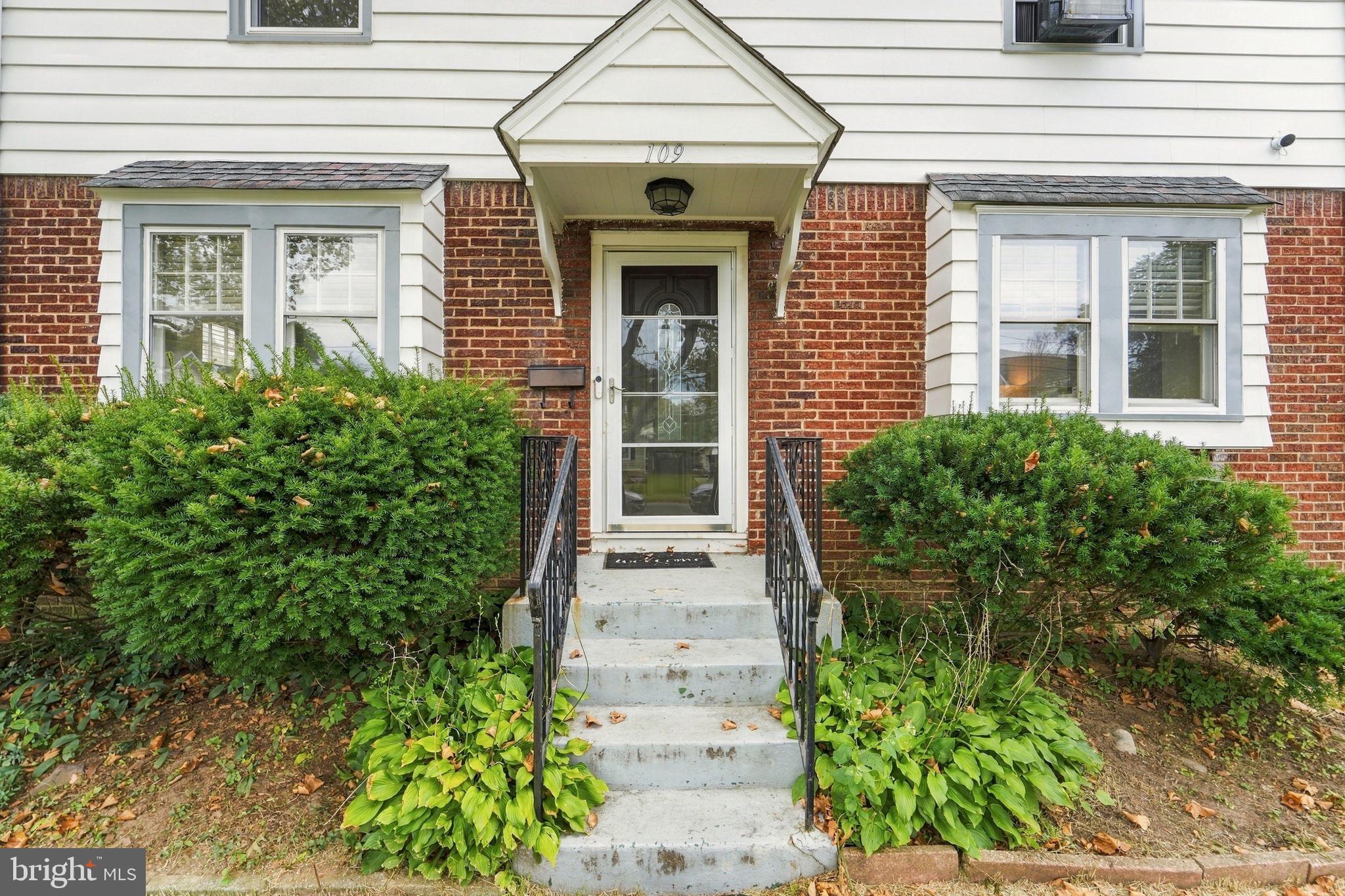 109 LECONEY CIRCLE