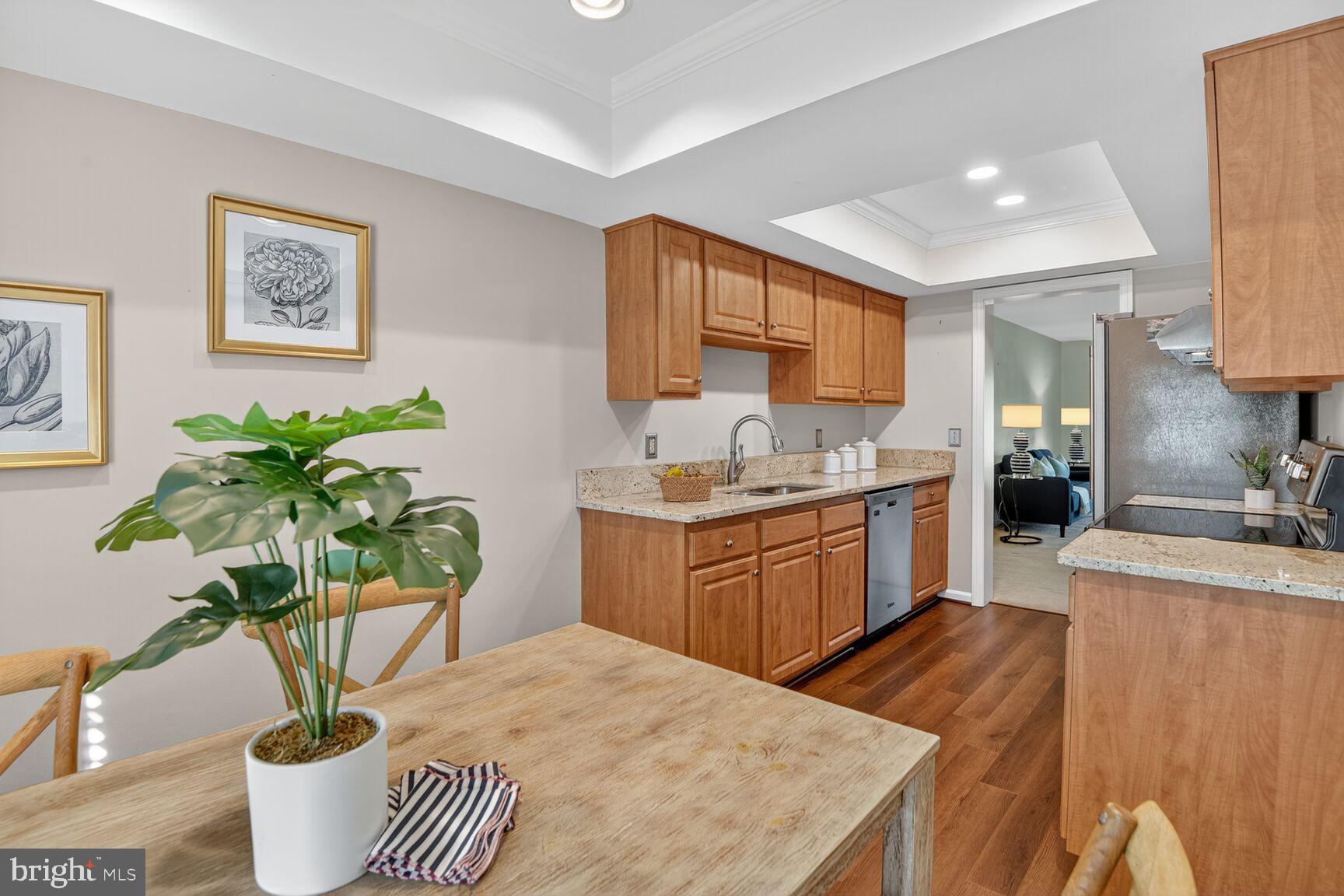 QUAIL HOLLOW - Residential