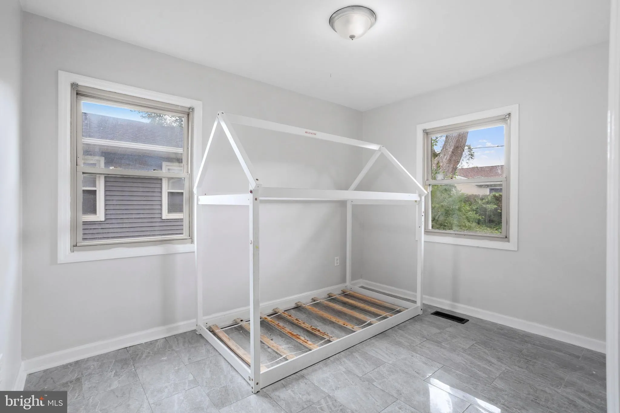 Willingboro, New Jersey 08046, United States, 4 Bedrooms Bedrooms, ,2 BathroomsBathrooms,Residential,Pending,48065