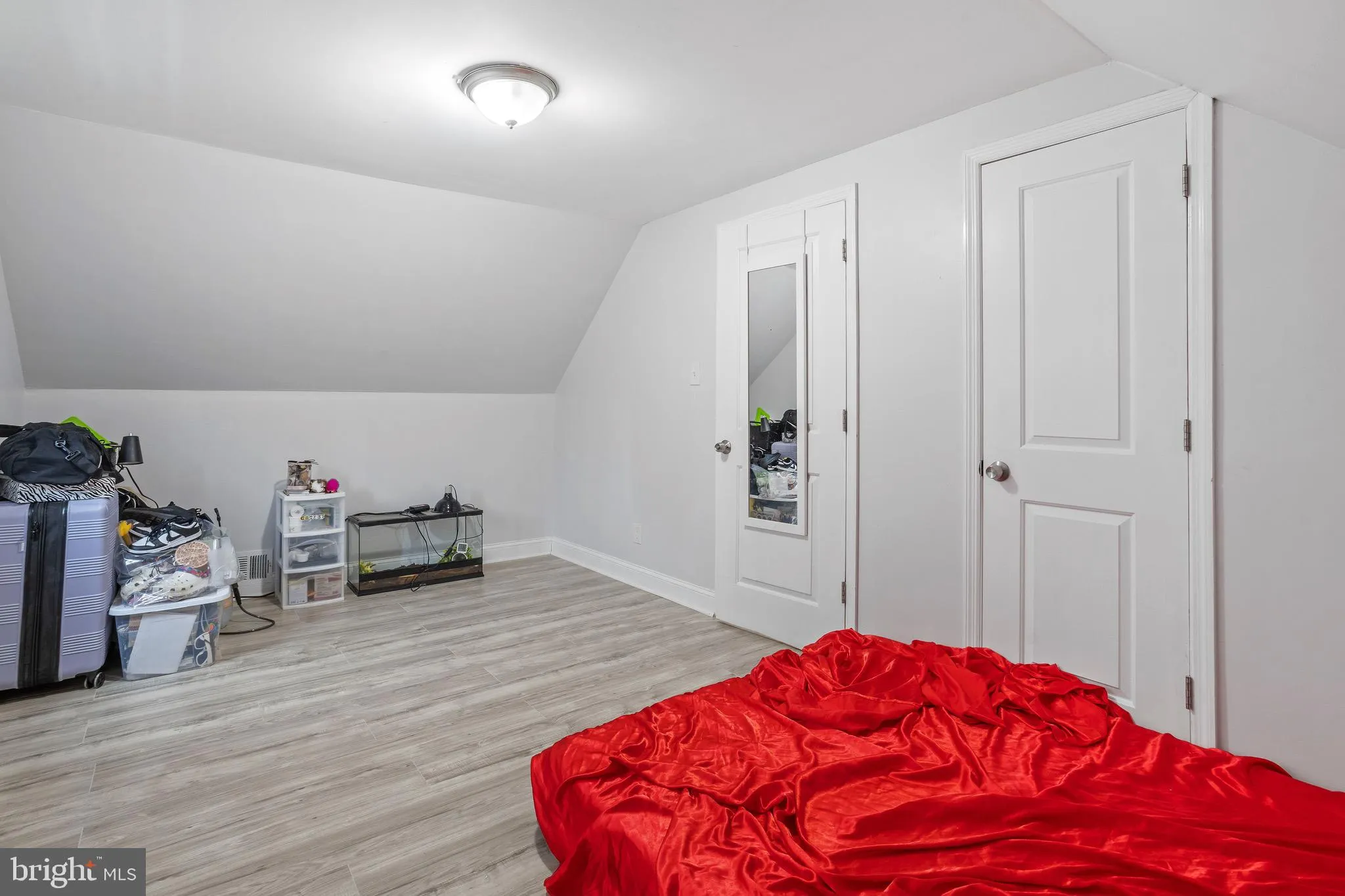 Willingboro, New Jersey 08046, United States, 4 Bedrooms Bedrooms, ,2 BathroomsBathrooms,Residential,Pending,48065