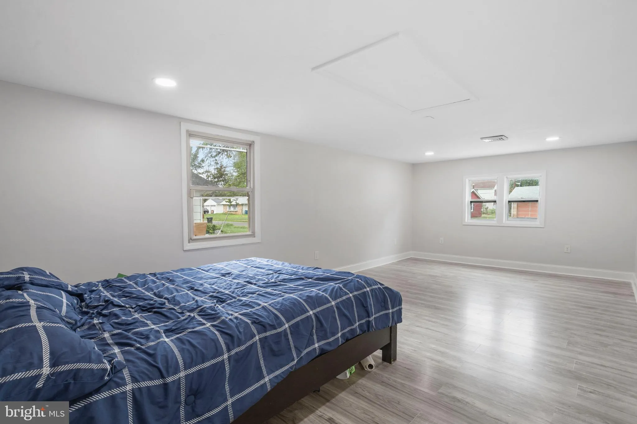 Willingboro, New Jersey 08046, United States, 4 Bedrooms Bedrooms, ,2 BathroomsBathrooms,Residential,Pending,48065