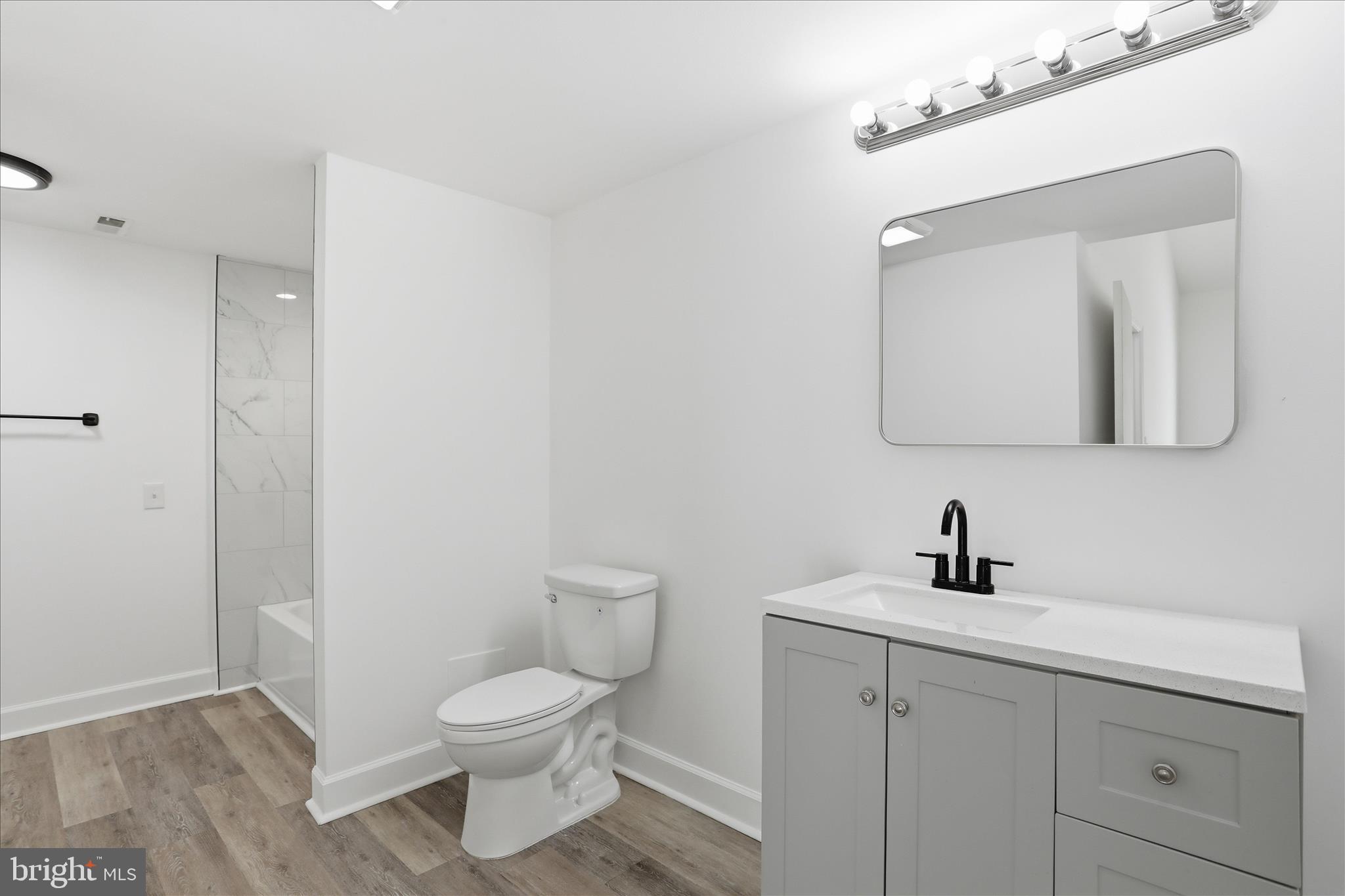 WOODLANDS NORTH - Residential