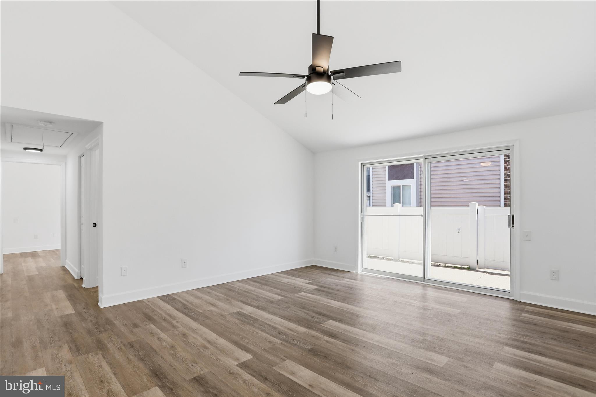 WOODLANDS NORTH - Residential