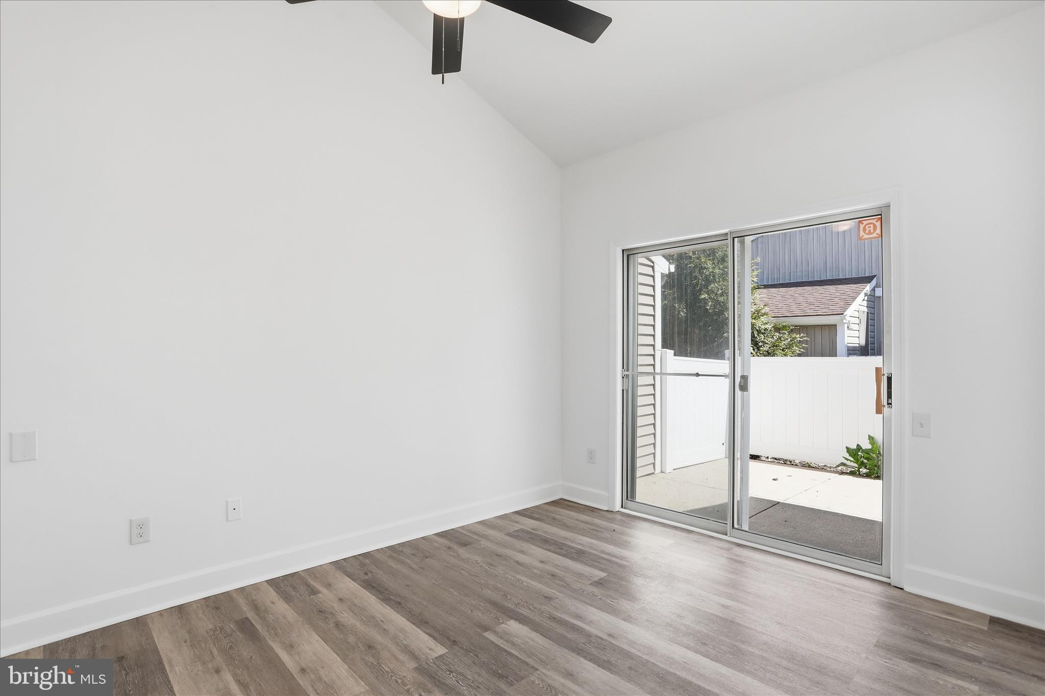 WOODLANDS NORTH - Residential