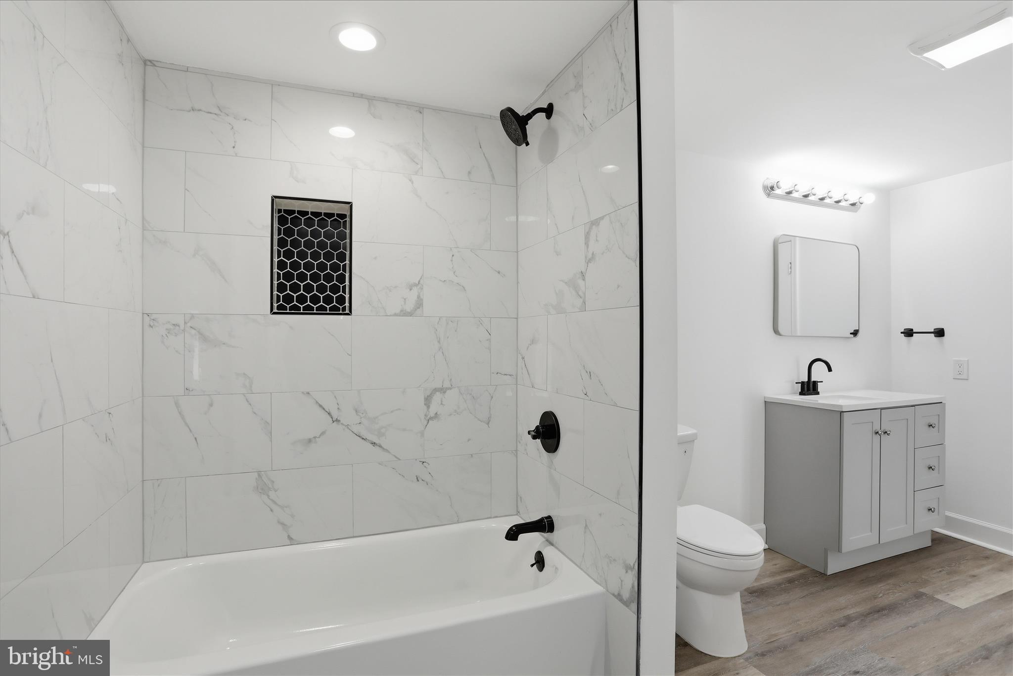 WOODLANDS NORTH - Residential