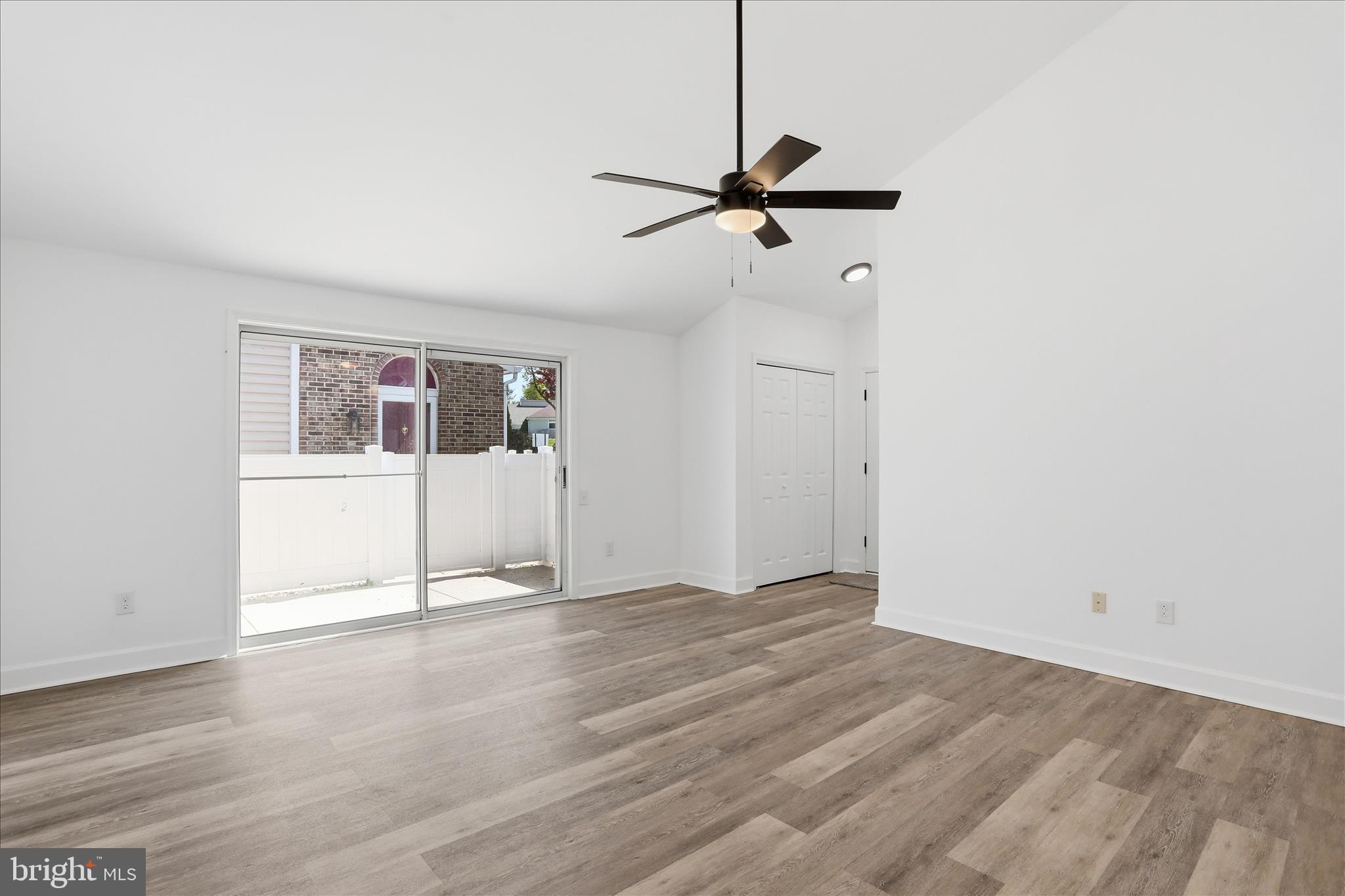 WOODLANDS NORTH - Residential