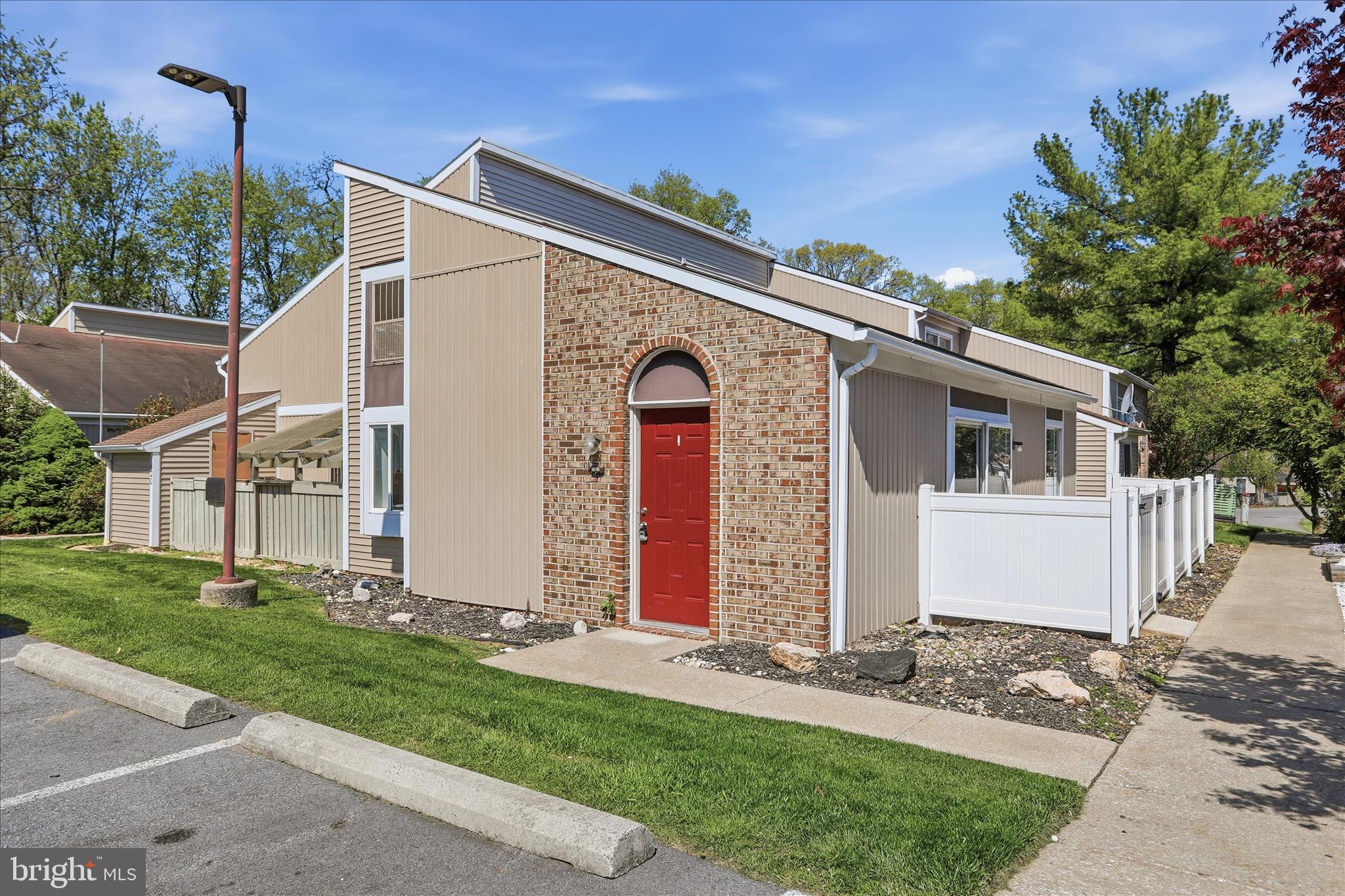 WOODLANDS NORTH - Residential