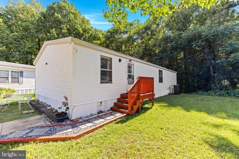 Mobile Home For Sale - 121 Konrad Morgan Way<br/> LOTHIAN, MD 20711