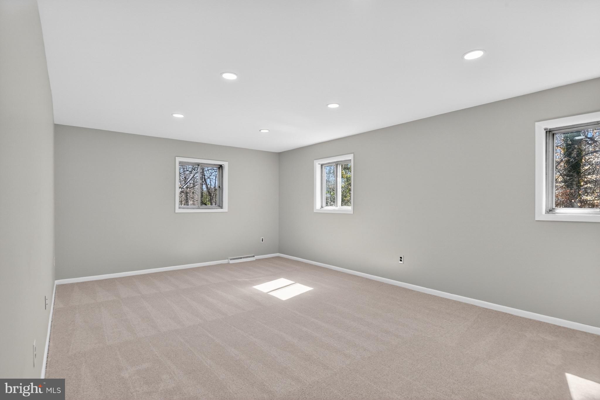 GRAHAM PARK MEADOWS - Residential