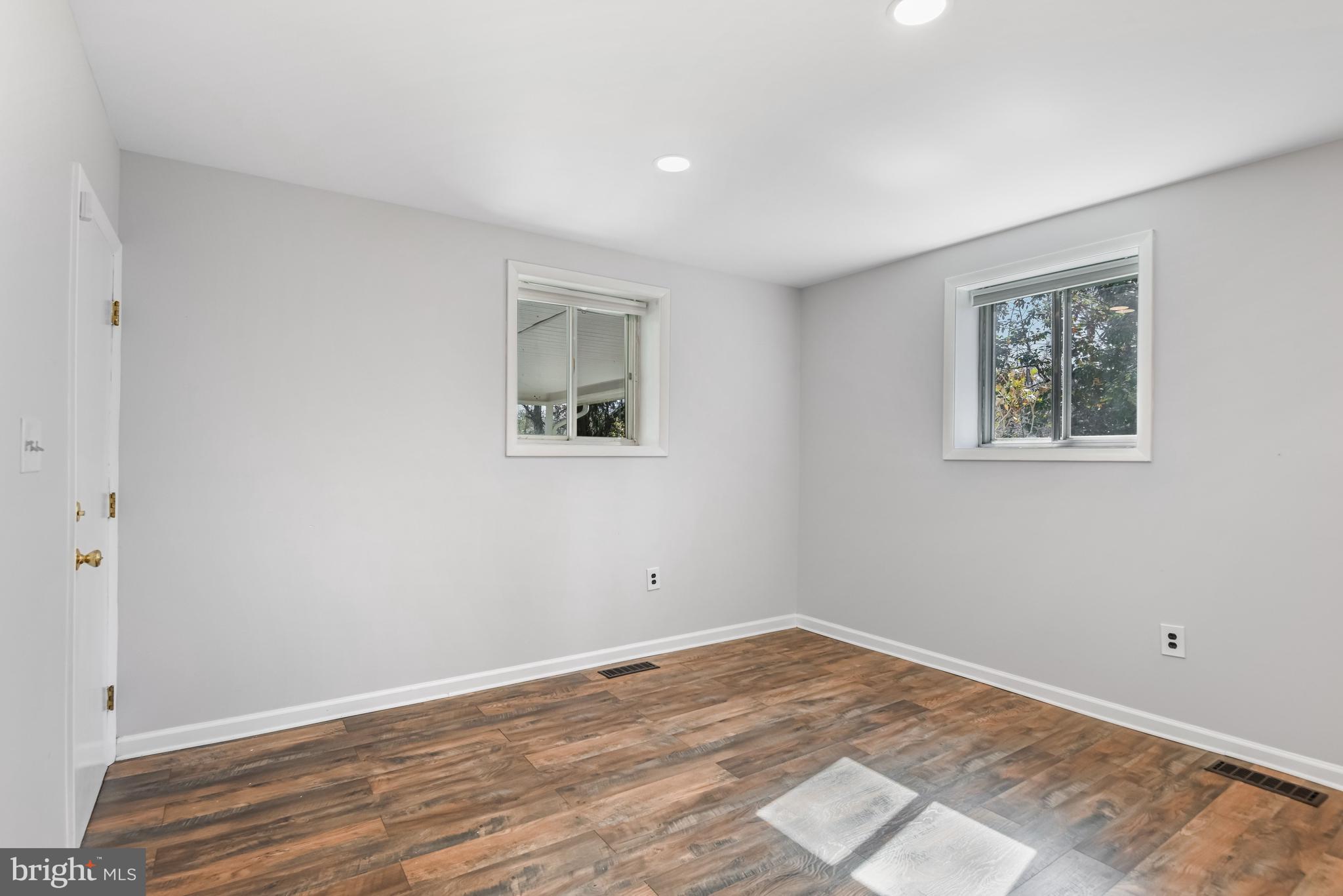 GRAHAM PARK MEADOWS - Residential