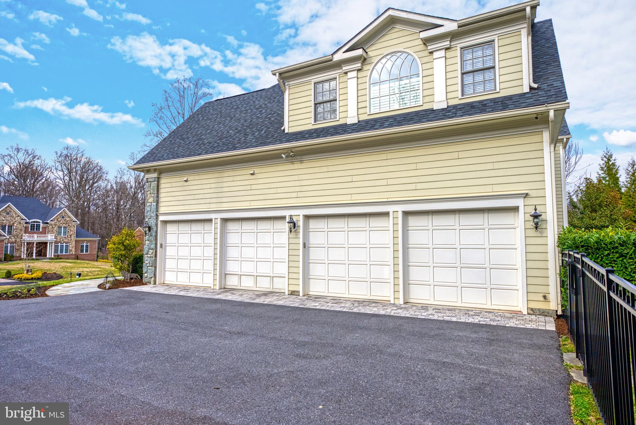 WILLOW CREEK ESTATES - Residential