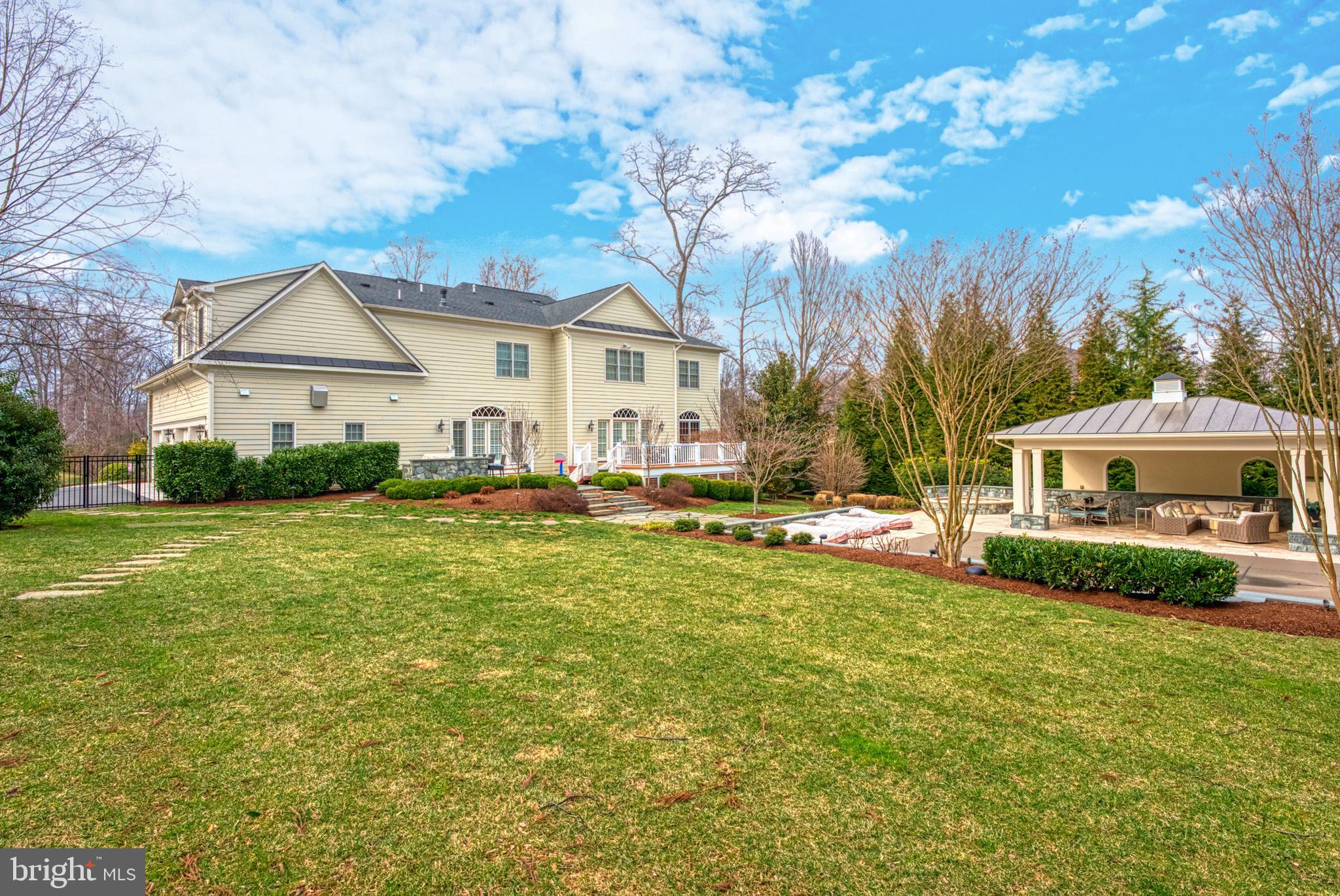 WILLOW CREEK ESTATES - Residential