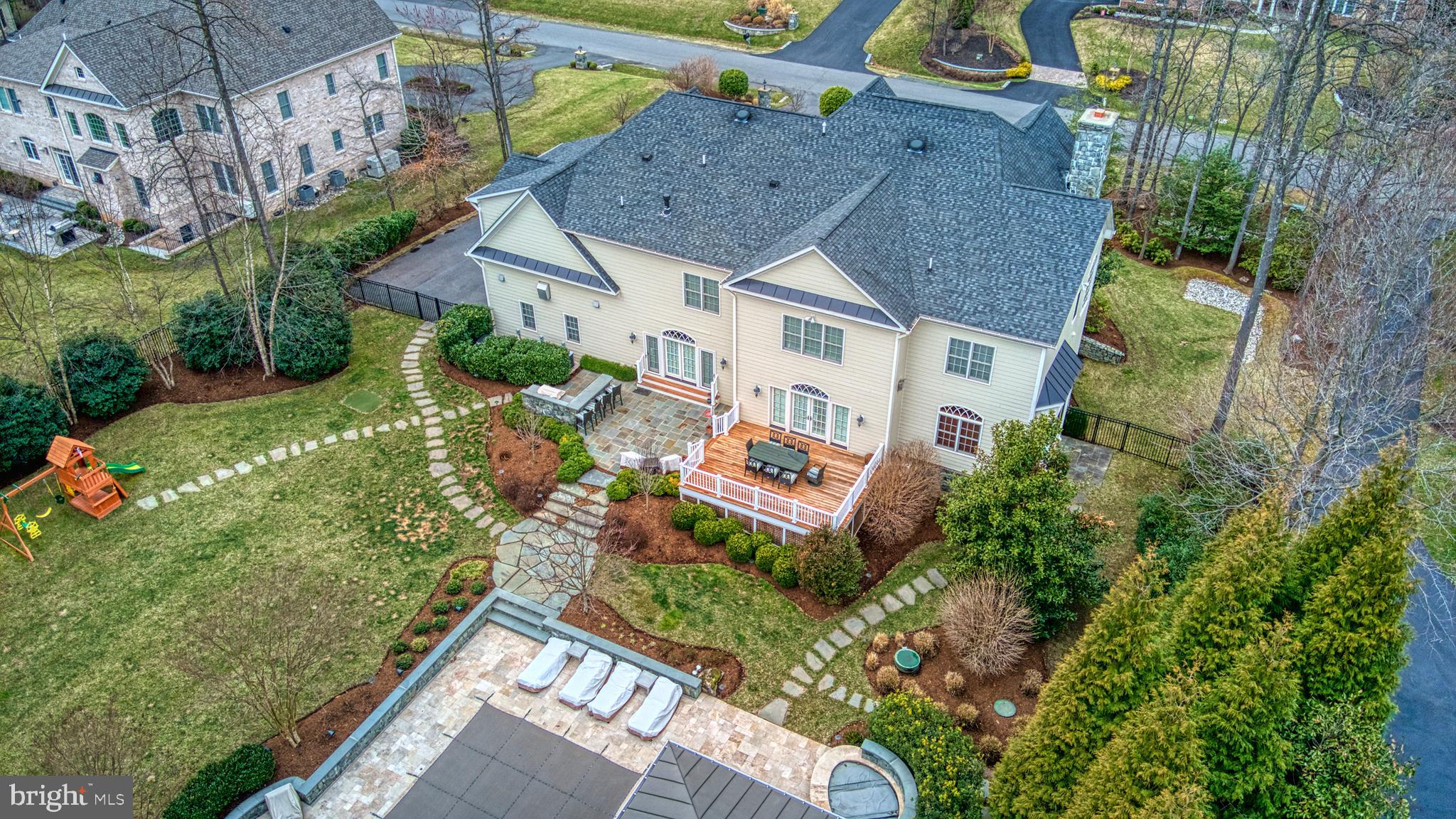 WILLOW CREEK ESTATES - Residential