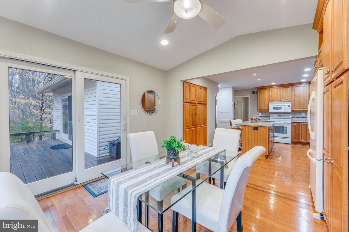 LAKEWOOD HILLS - Residential