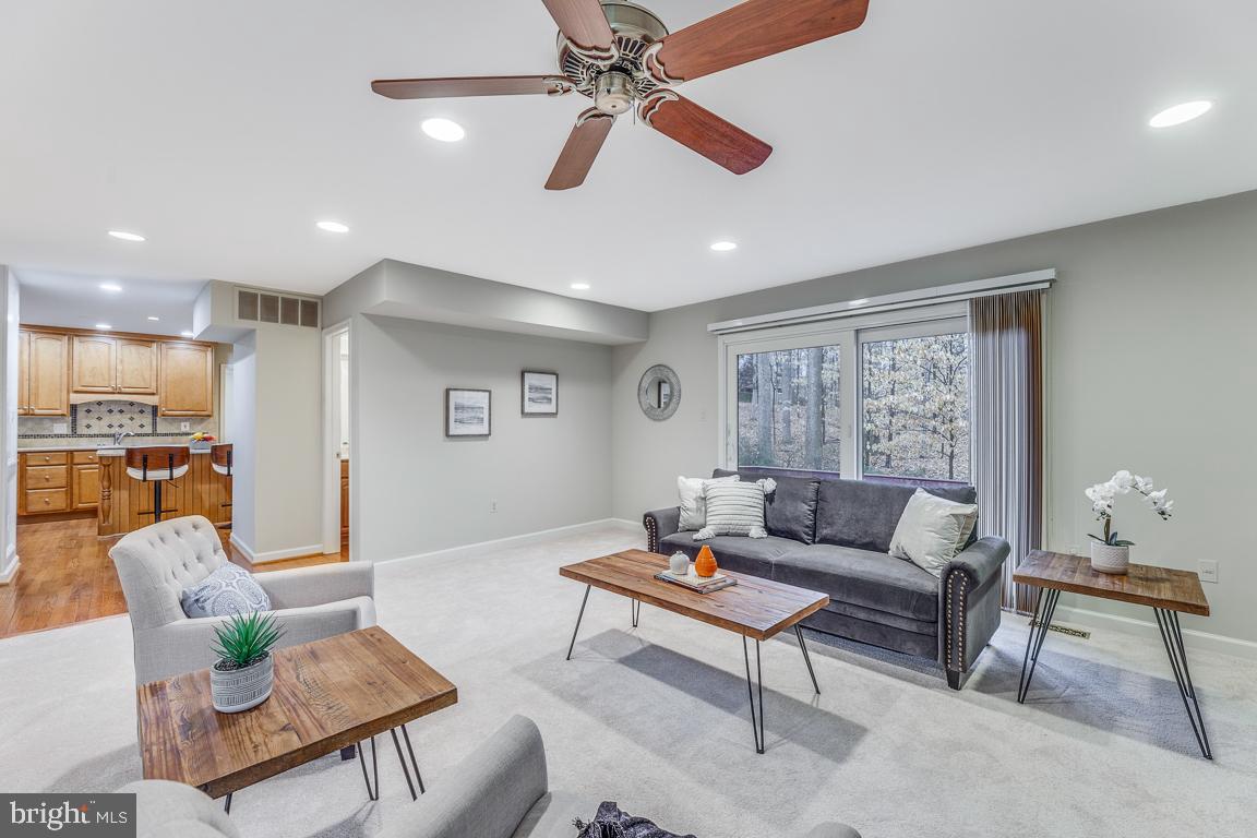 LAKEWOOD HILLS - Residential