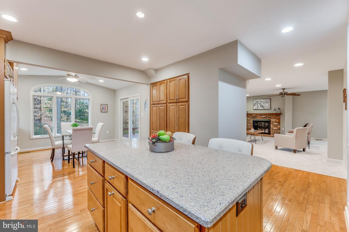 LAKEWOOD HILLS - Residential