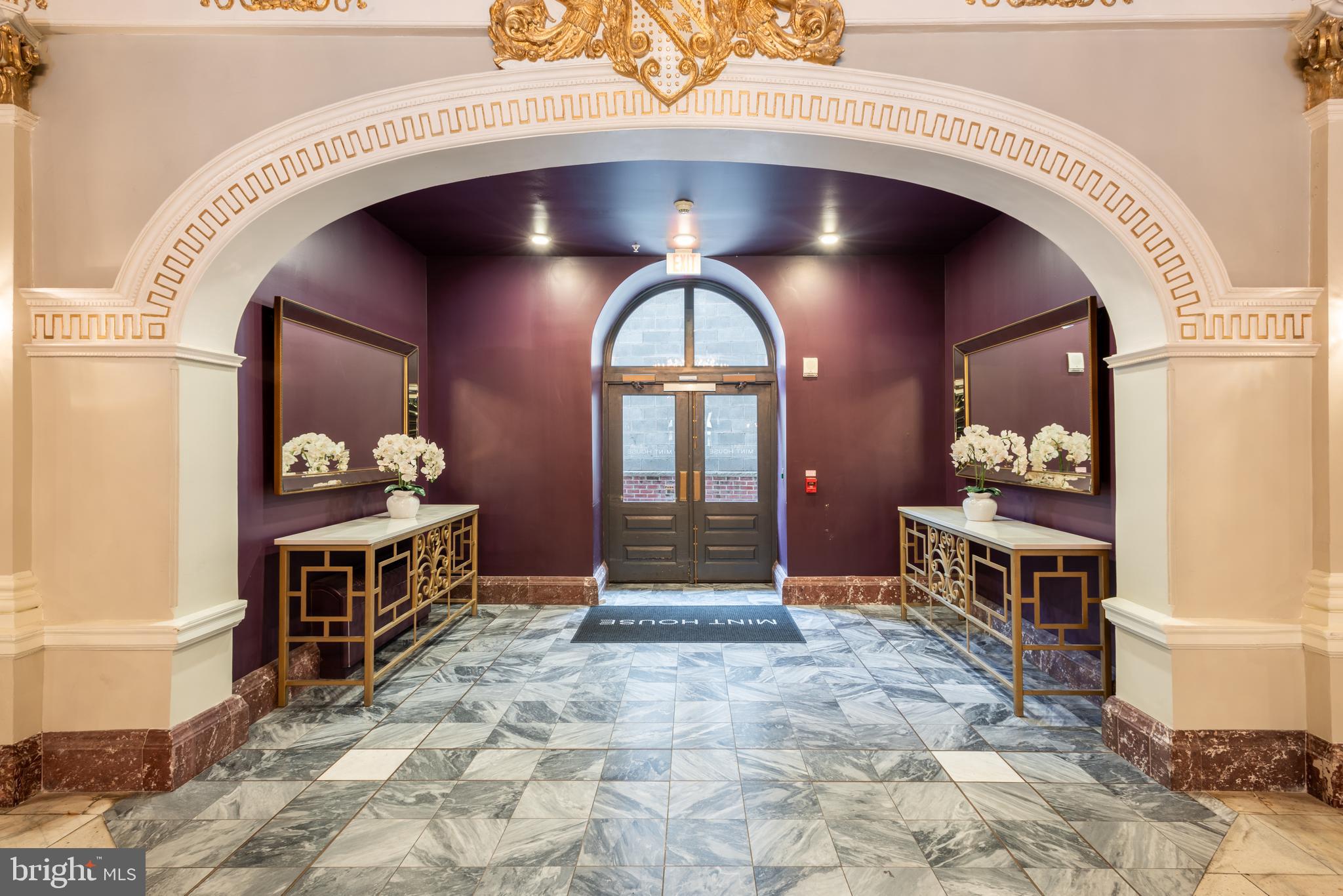 FAIRMOUNT - Residential Lease