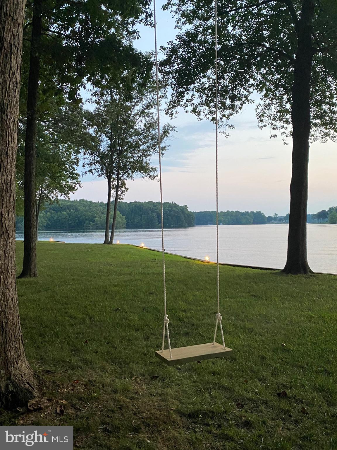 FOXWOOD MANOR - Residential