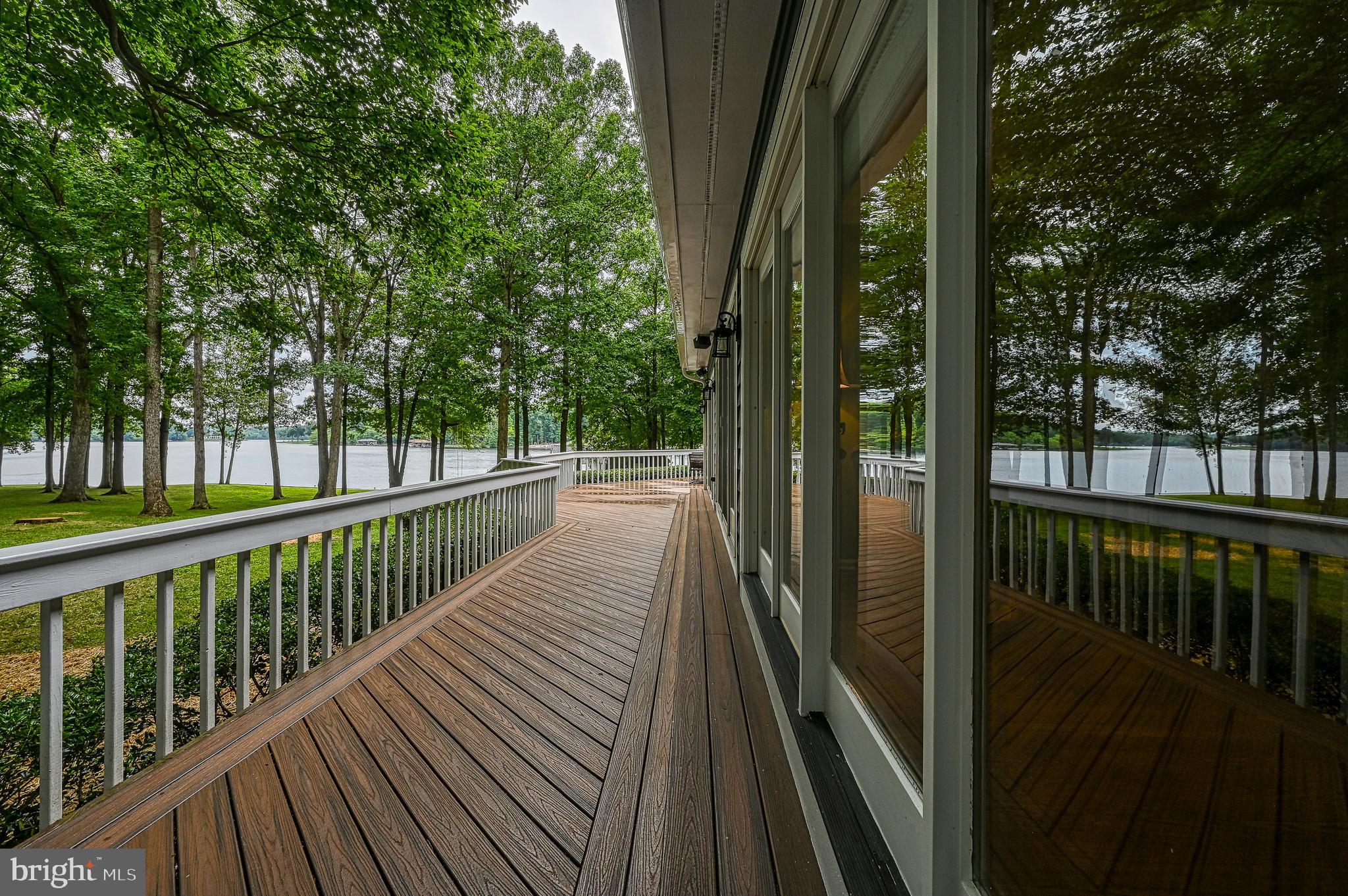 FOXWOOD MANOR - Residential