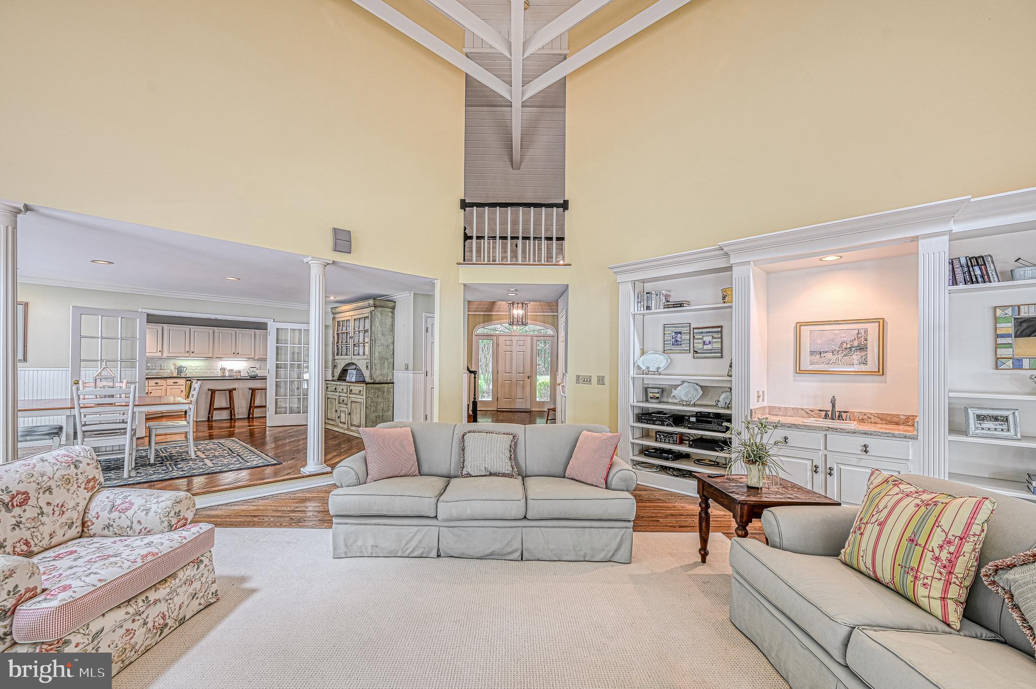 FOXWOOD MANOR - Residential