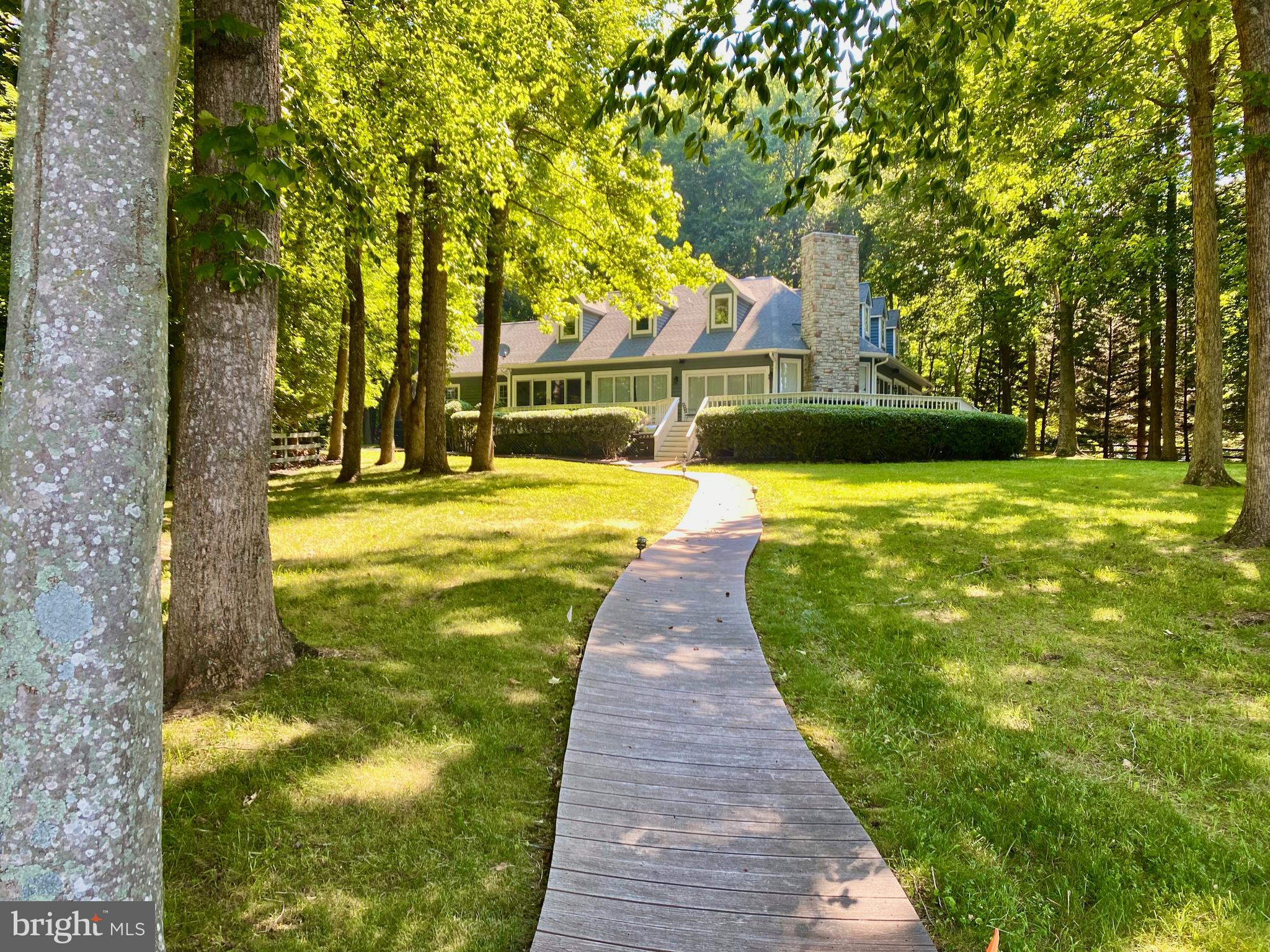 FOXWOOD MANOR - Residential